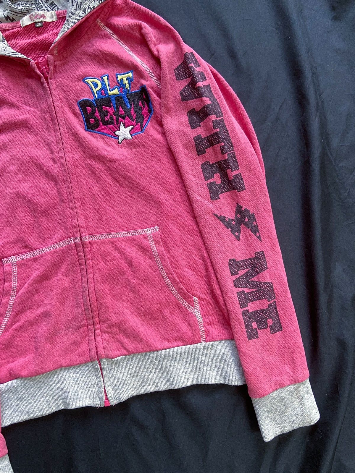 Japanese Brand YOUR LOVE WITH ME ZIP HOODIE Size US XS / EU 42 / 0 - 4 Thumbnail