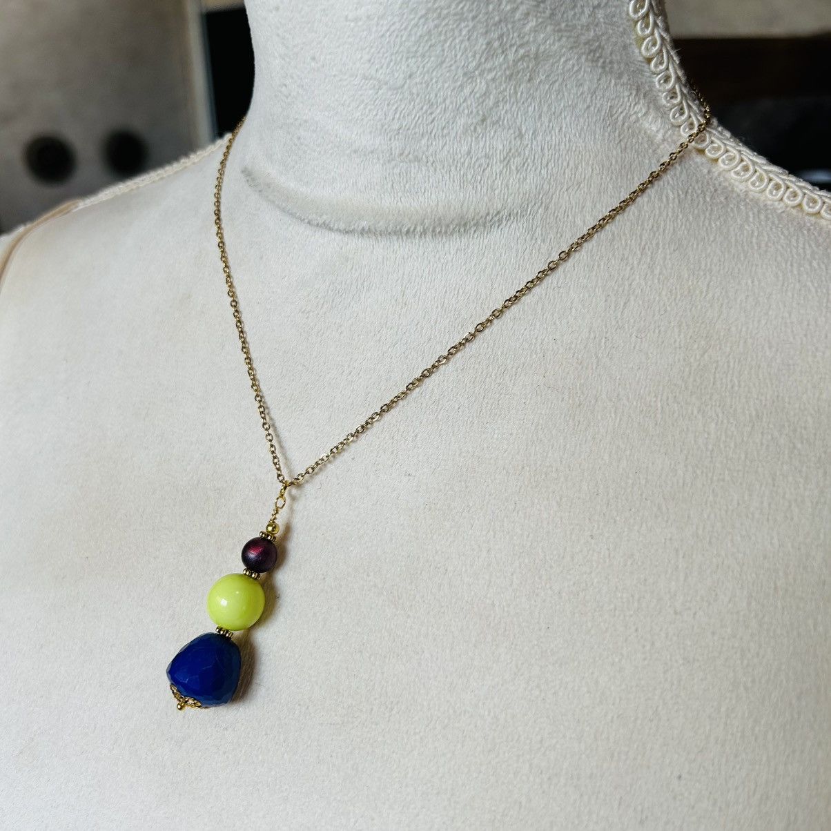 Handmade Handcrafted vintage bead drop pendant on chain necklace Size ONE SIZE - 4 Thumbnail