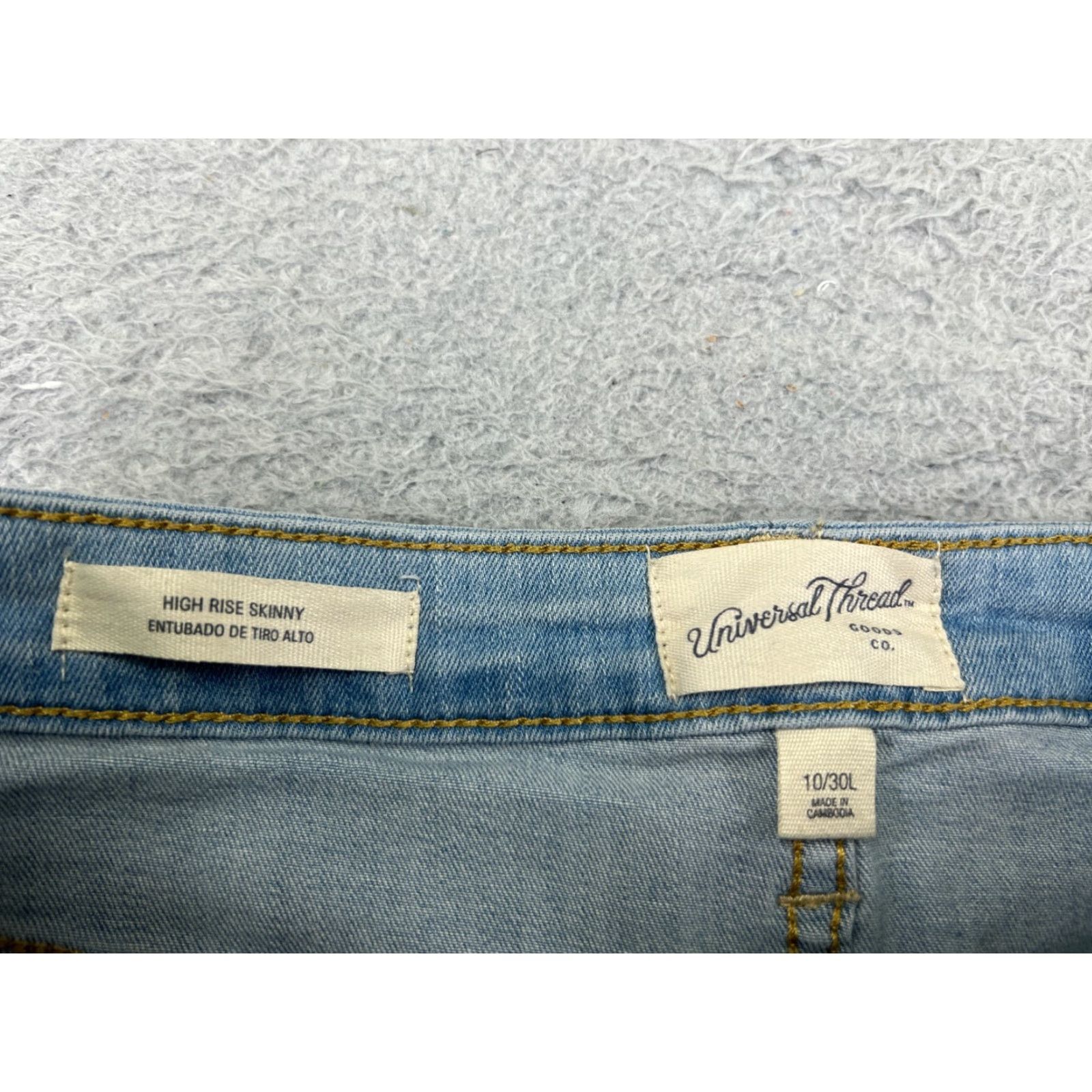 Vintage Universal Thread Shorts Womens 10 Blue Denim Cutoff Light Wash High 28x10 Size 32" / US 10 / IT 46 - 7 Thumbnail