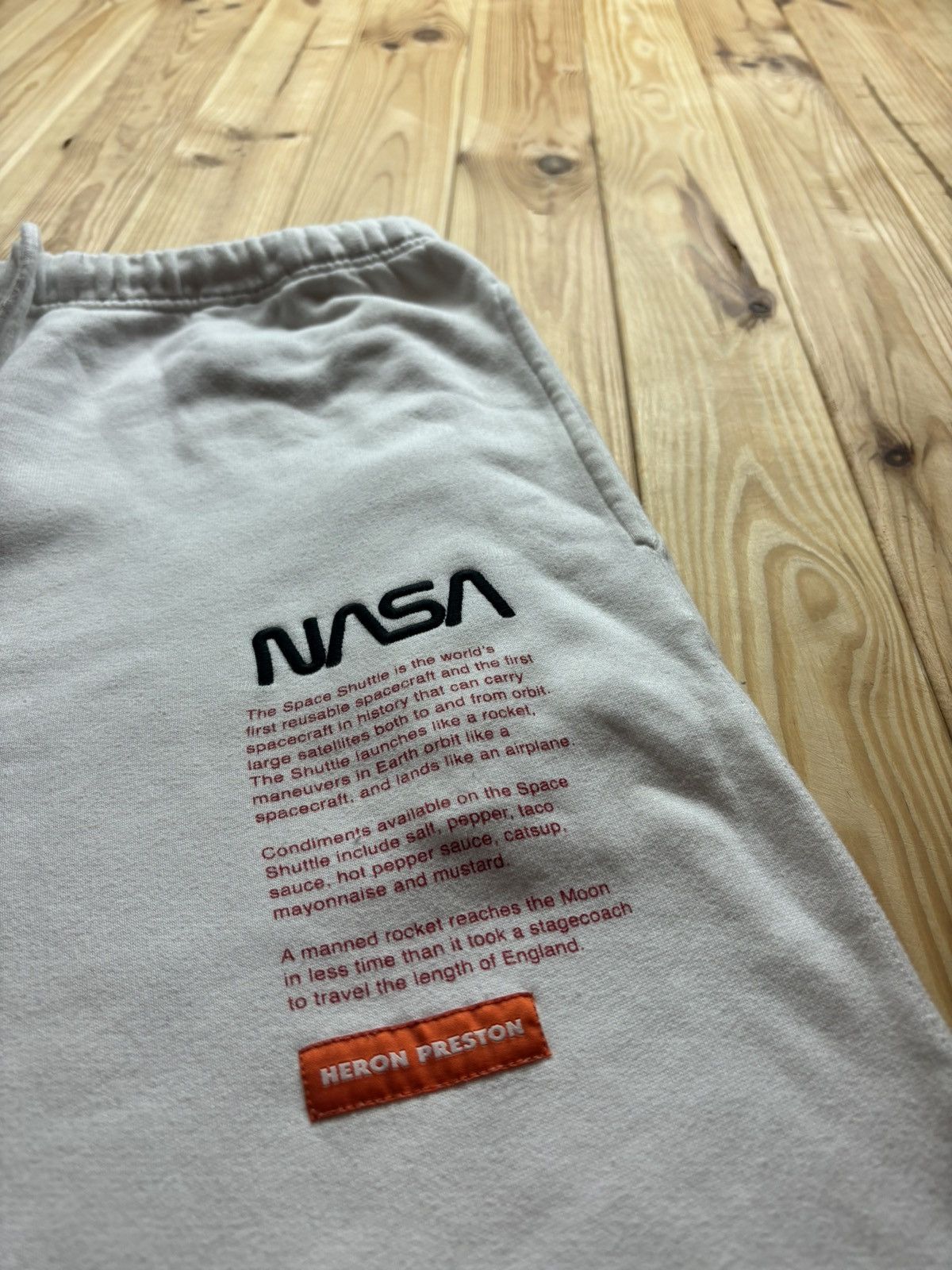 Heron Preston Heron Preston NASA Sweatpants Joggers Size US 34 / EU 50 - 3 Thumbnail