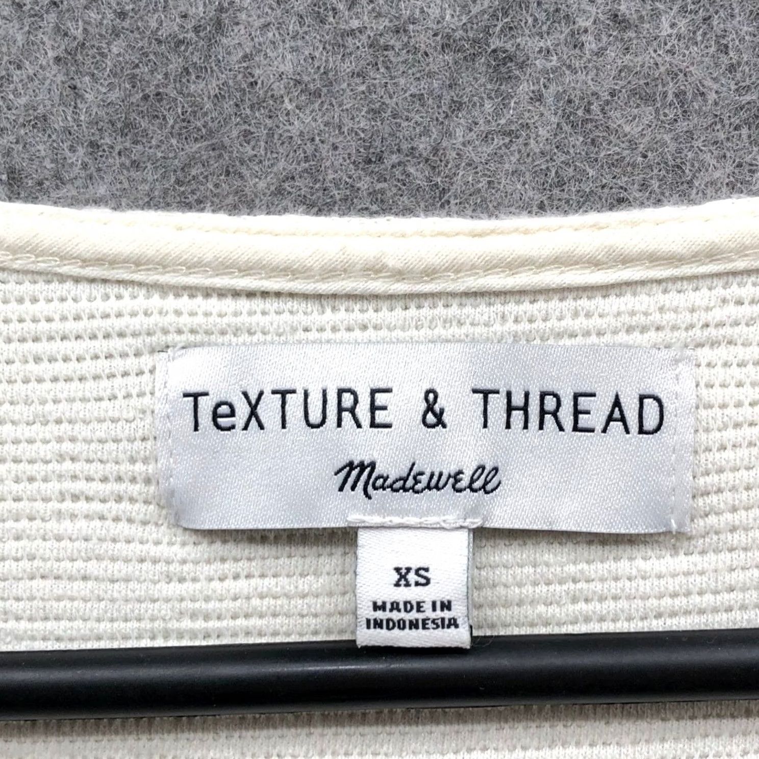 Madewell Madewell Tie Front Top Womens XS Cream Ivory V-Neck Cropped Texture & Thread Size XS / US 0-2 / IT 36-38 - 5 Thumbnail