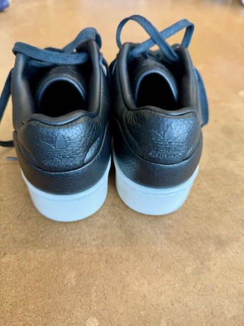 Adidas ADIDAS LOW TOP LEATHER Size US 9.5 / EU 42-43 - 3 Thumbnail