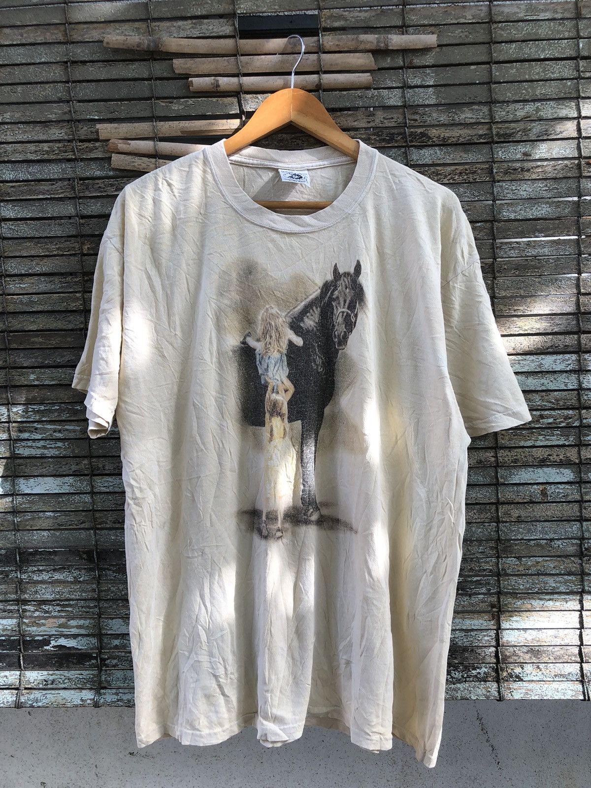 Japanese Brand × Vintage Vintage Two Girls And A Horse Art By Lesley Harrison Tee Size US XL / EU 56 / 4 - 1 Thumbnail