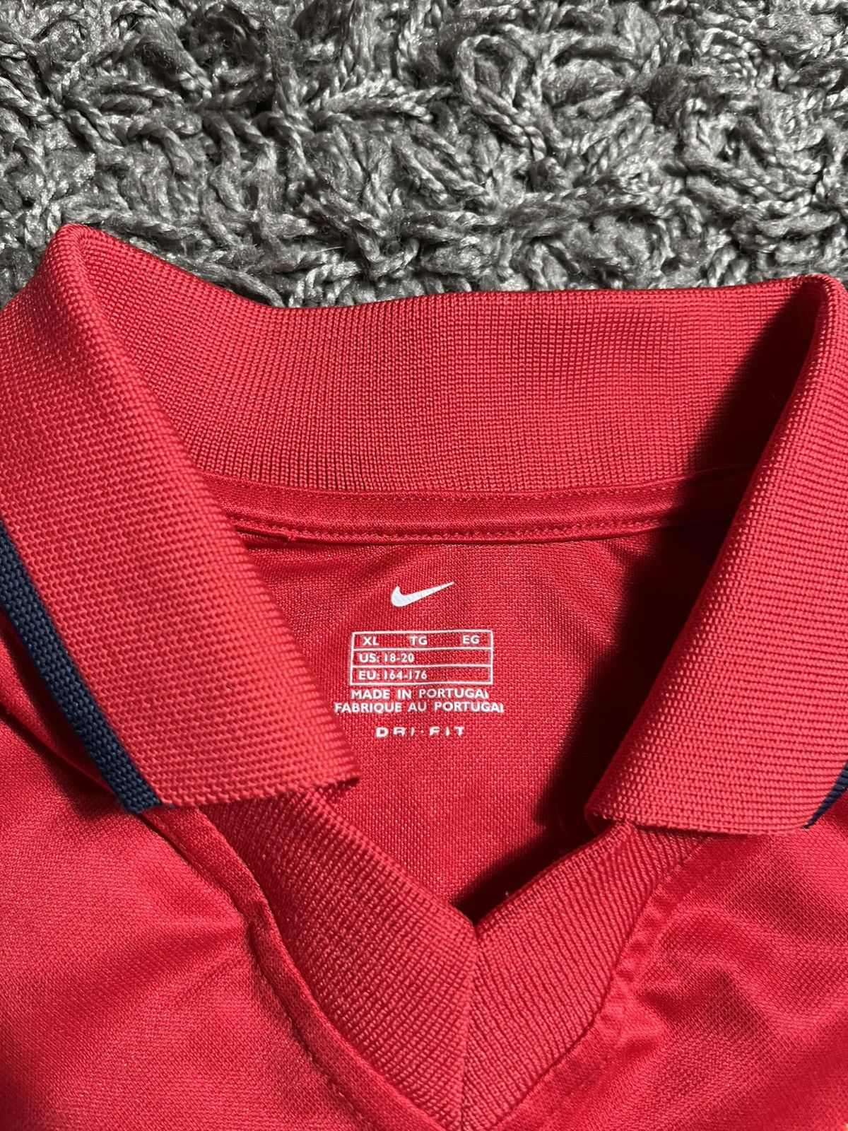 Nike NIKE ARSENAL VINTAGE 2000/02 TRIKOT FOOTBALL YOUTH 18-20 Size US S / EU 44-46 / 1 - 3 Thumbnail