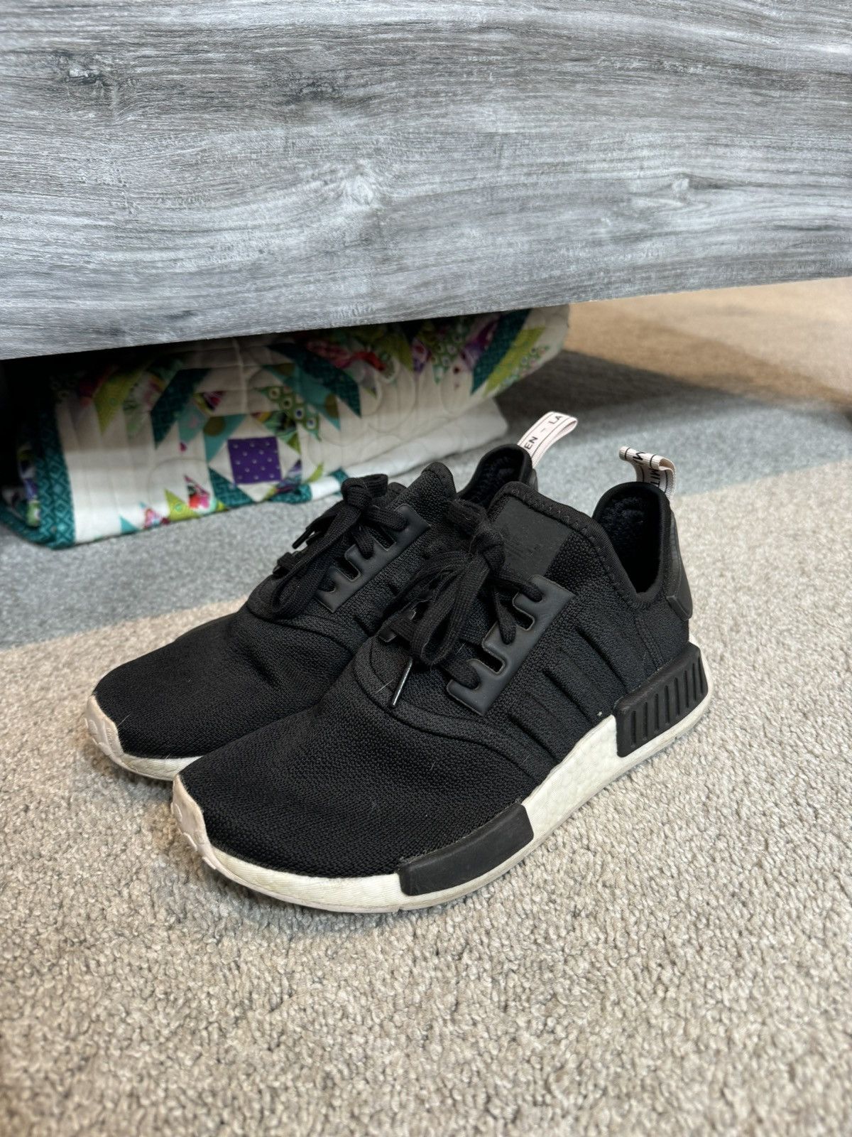 Adidas Women’s NMD R1 orchid Size US 8 / IT 38 - 1 Thumbnail