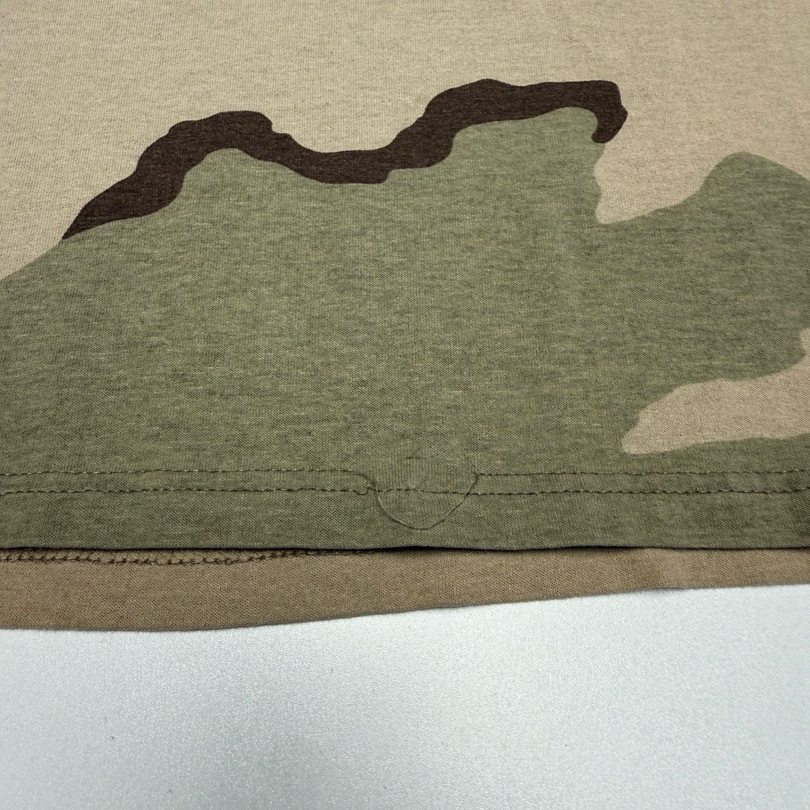 Vintage Vintage Desert Camouflage T Shirt Mens M 20x28.5 Brown Short Size US M / EU 48-50 / 2 - 5 Thumbnail