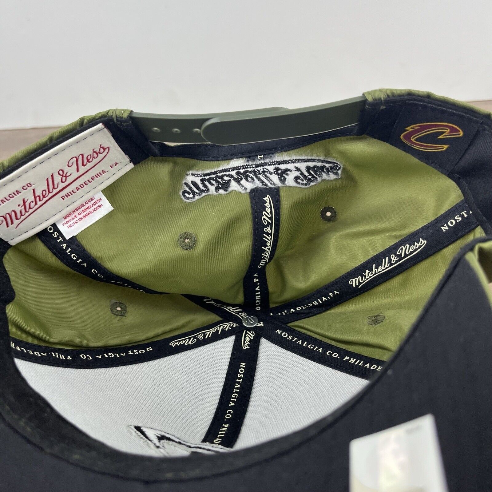 Mitchell & Ness Cleveland Cavaliers Snapback Hat Green Adjustable Hat Green Size ONE SIZE - 18 Thumbnail