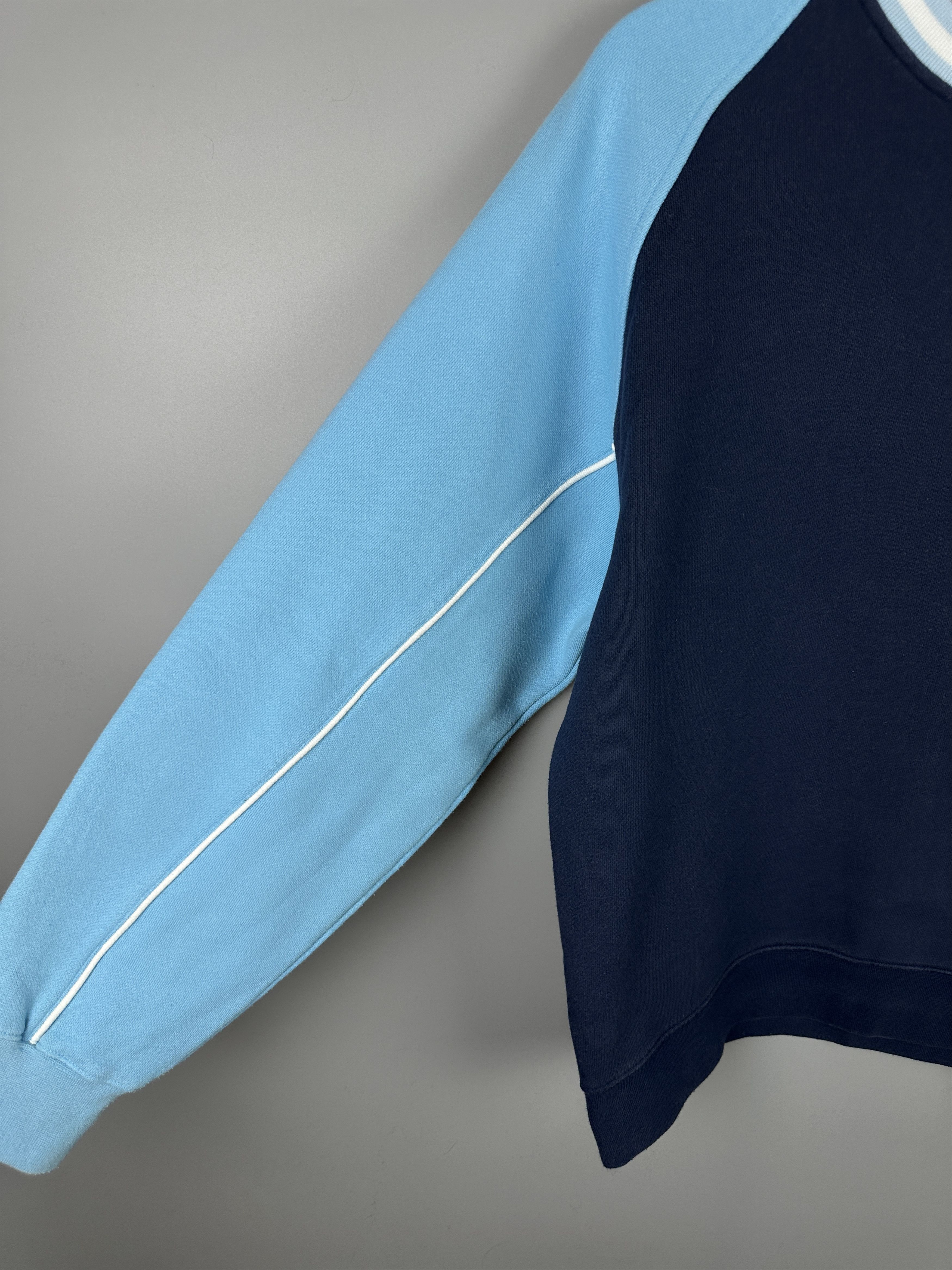 Nike 90s Vintage Nike Mini Logo Sweatshirt Crewneck Y2K Center Size US L / EU 52-54 / 3 - 8 Thumbnail