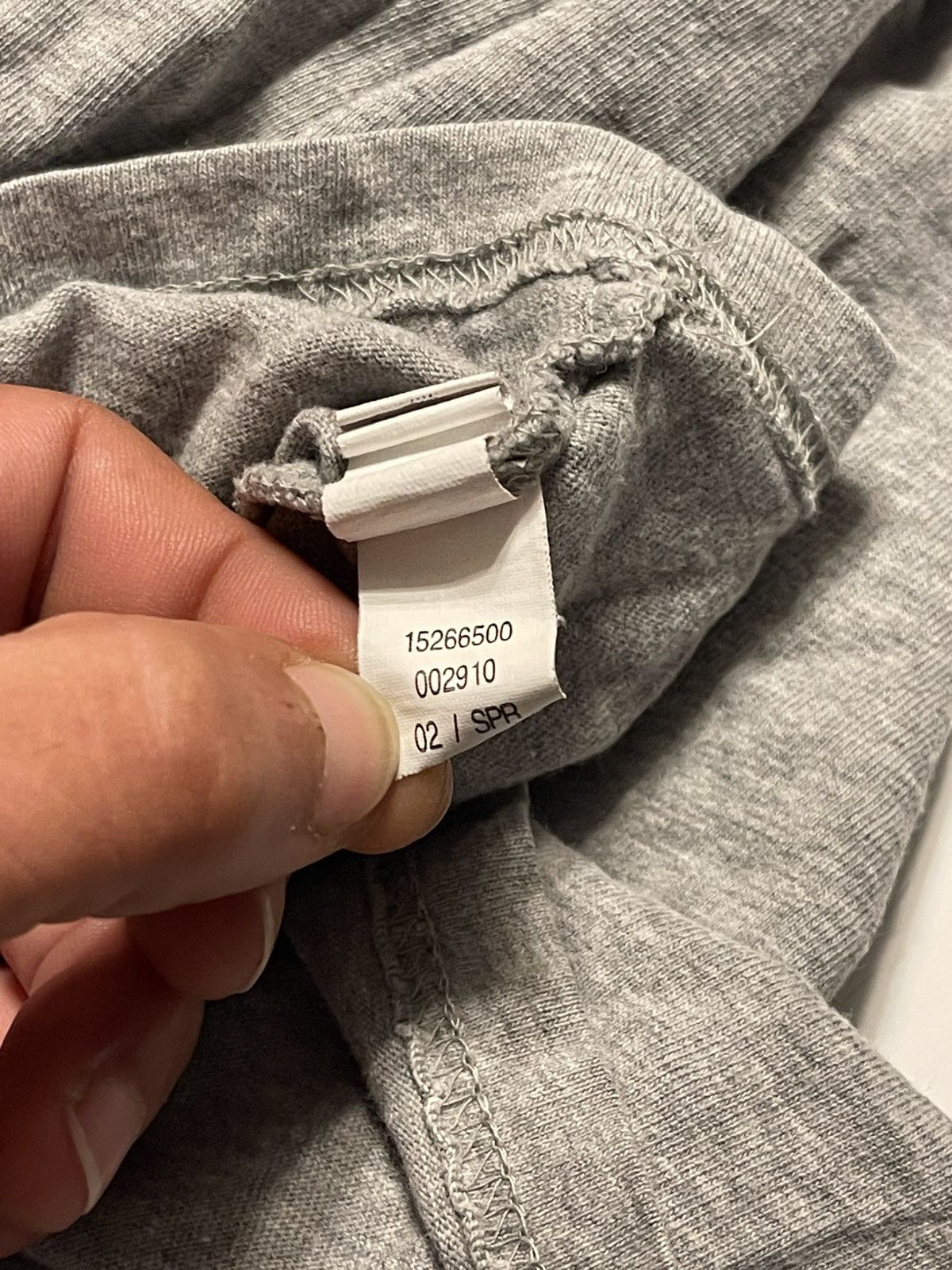 Gap Gap Vintage Y2K 2002 XXL Gray Long Sleeve Pocket T-Shirt Size US XXL / EU 58 / 5 - 11 Thumbnail