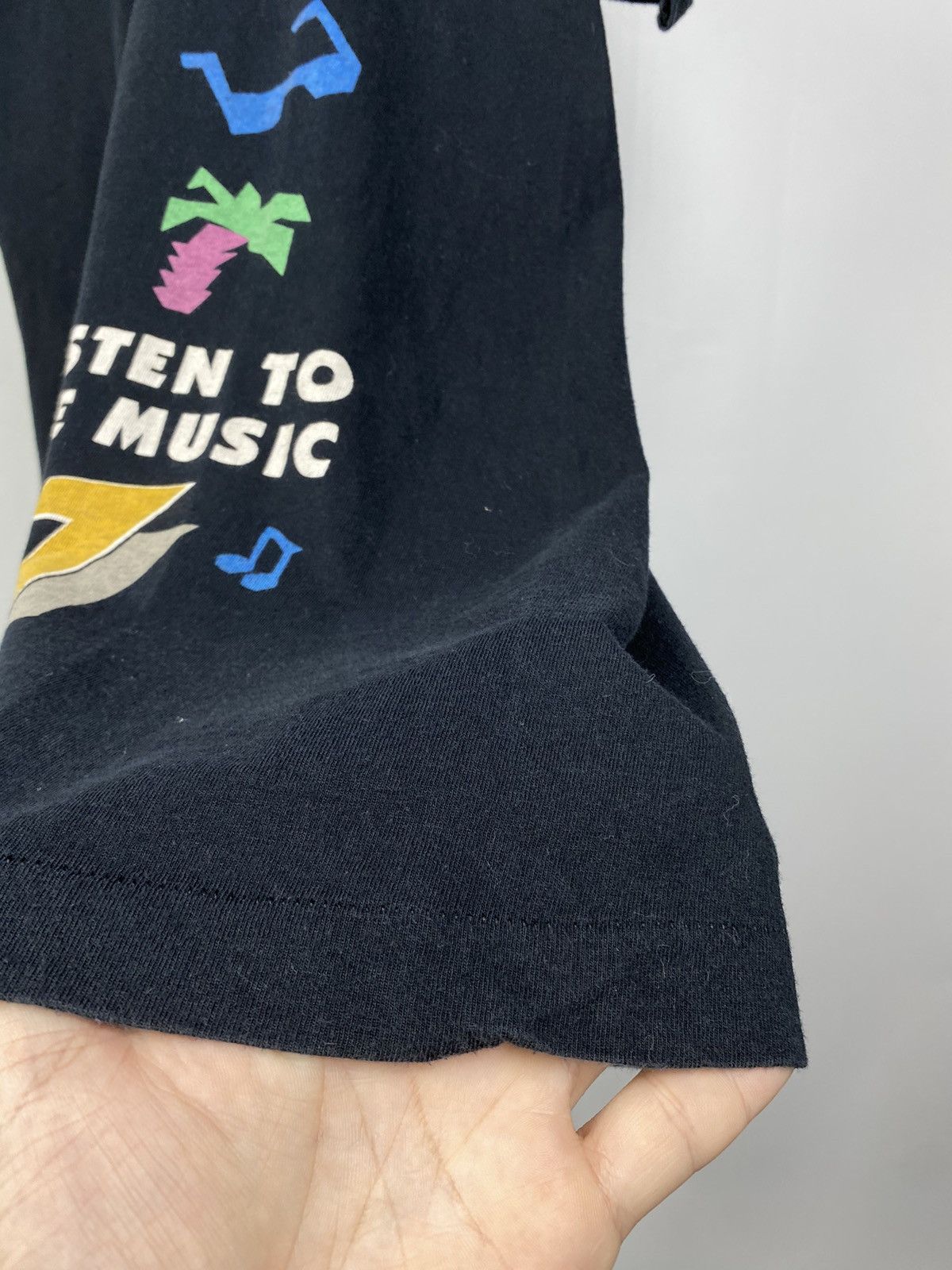 Vintage vintage 90s Logo radio stations single stitched Size US S / EU 44-46 / 1 - 5 Thumbnail