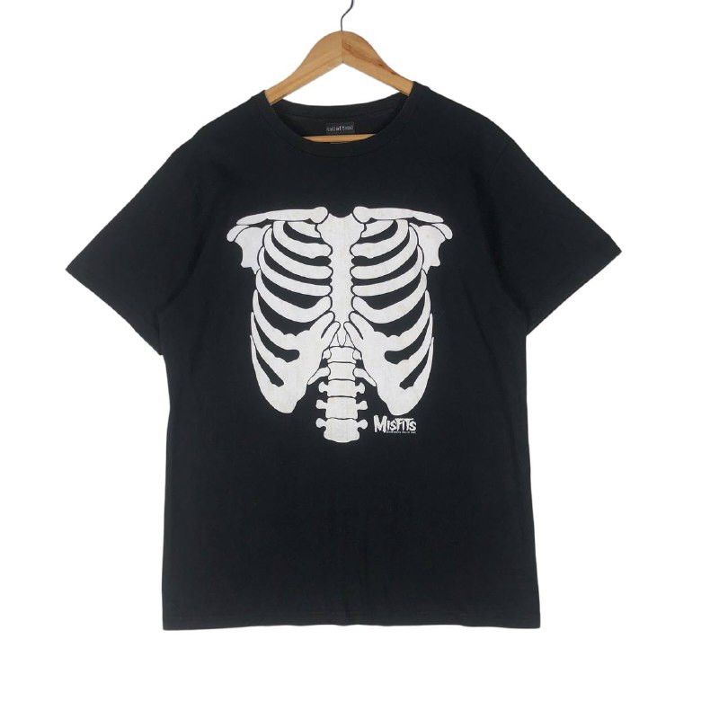 Band Tees Vintage 2006 Misfits Skeleton Wall Of Fame T-shirt Size US L / EU 52-54 / 3 - 1 Thumbnail