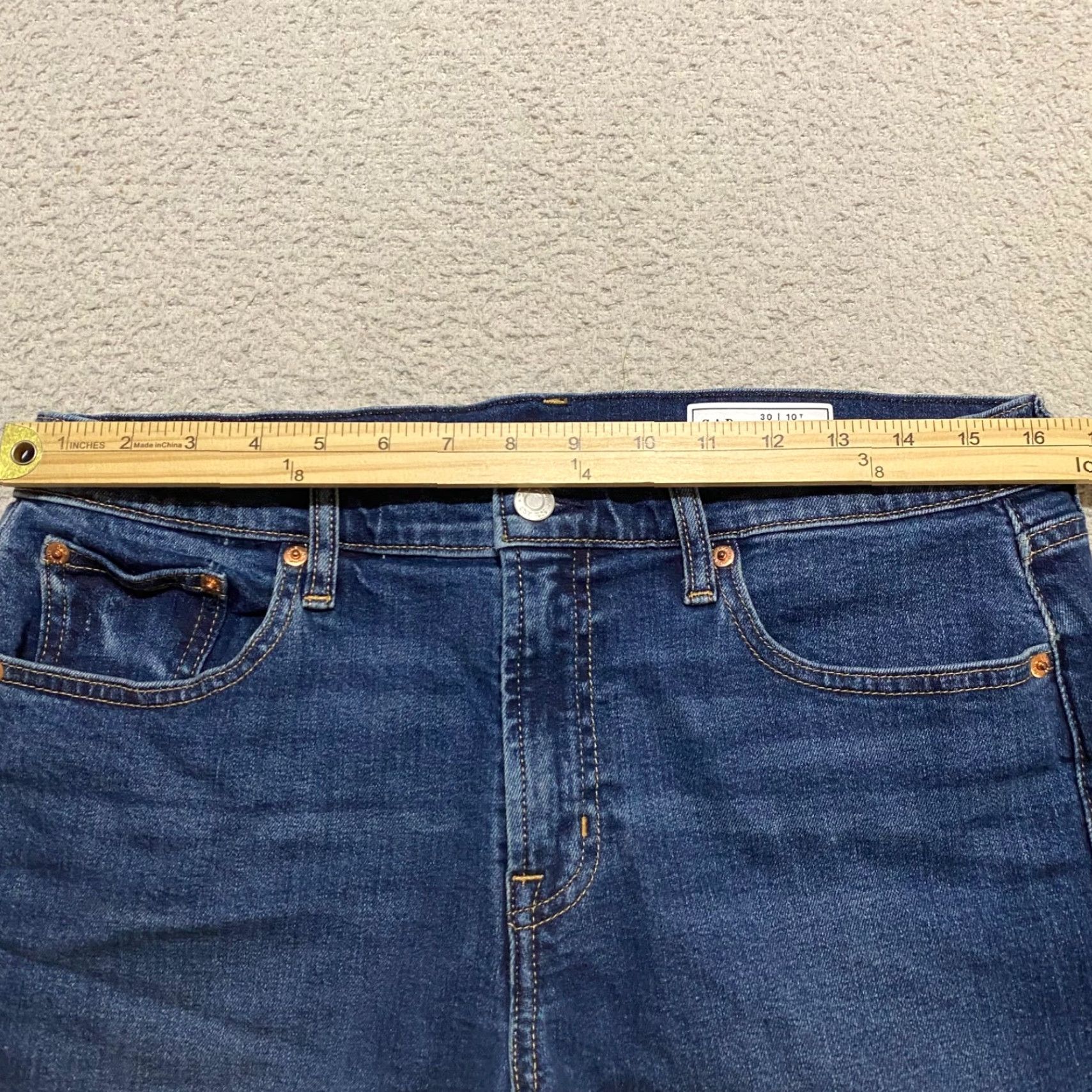Gap GAP Womens 10 Tall Denim Bermuda Shorts Blue Dark Wash Inseam 8" Button Front 5-Pocket Casual Womens (Tall) Size 32" / US 10 / IT 46 - 6 Thumbnail