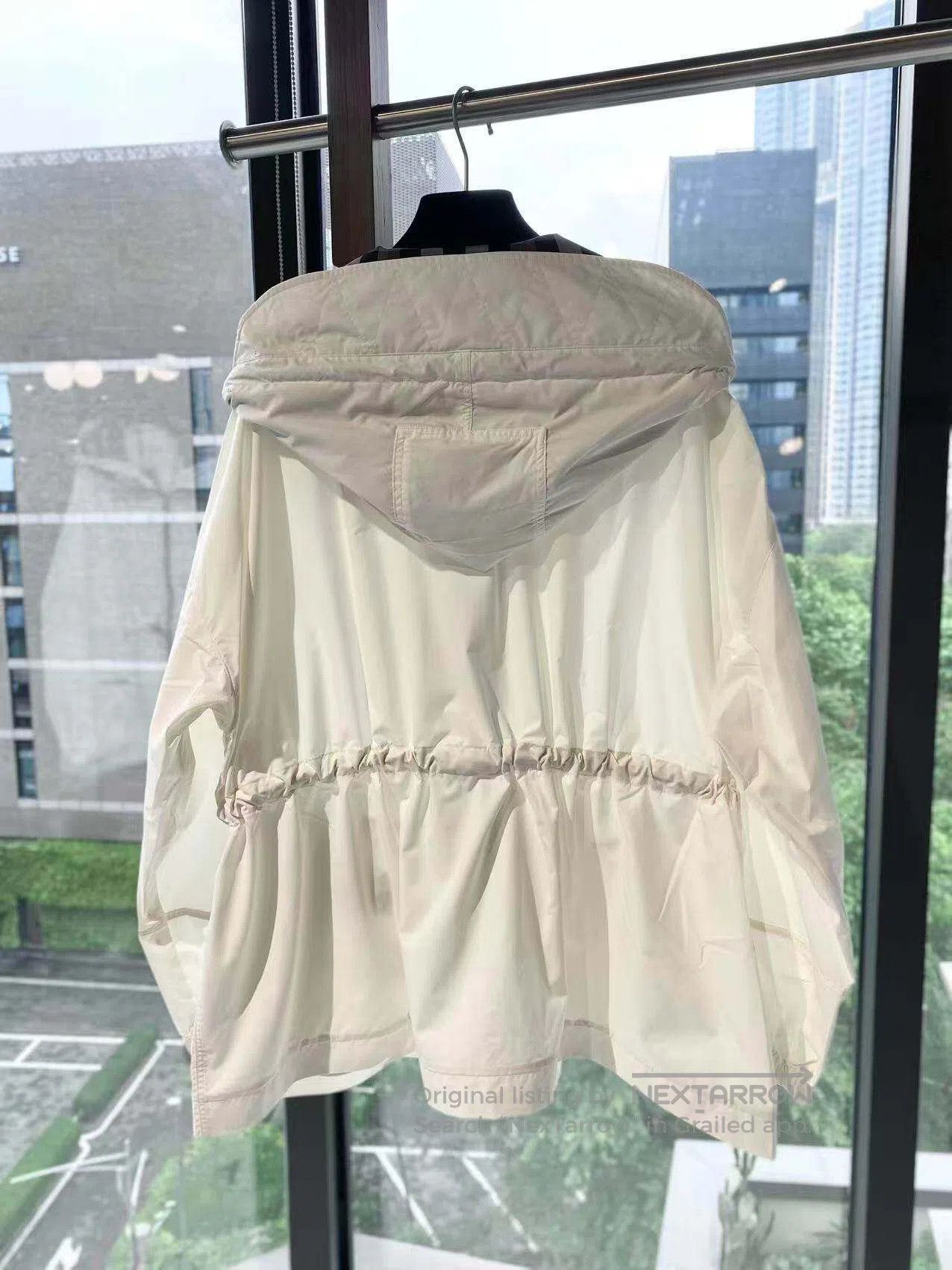 Burberry Burberry Hooded waist jacket| Size M / US 6-8 / IT 42-44 - 3 Thumbnail
