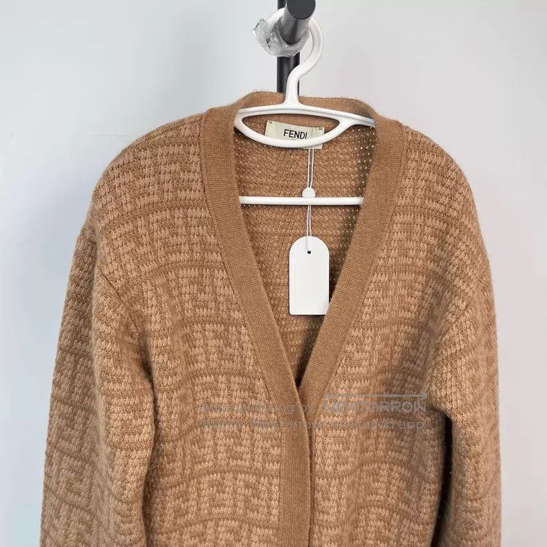Fendi Fendi FW23 Brown Monogrammed Logo Embroidered V-neck Singl Size XXS / US 00 / IT 34 - 4 Thumbnail