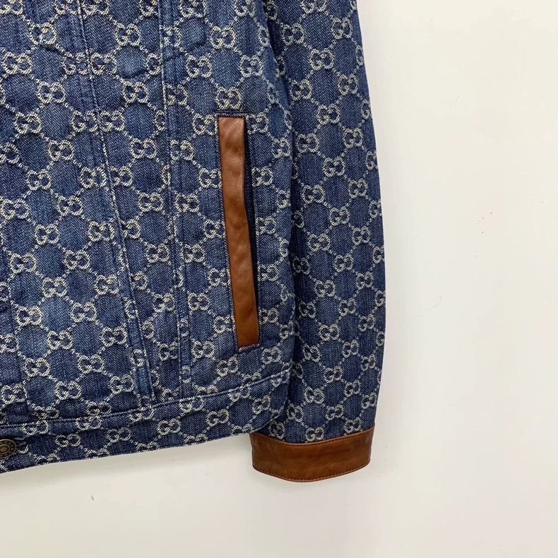 Gucci Gucci Dark blue logo jacquad full printed cotton lapel sin Size US S / EU 44-46 / 1 - 4 Thumbnail
