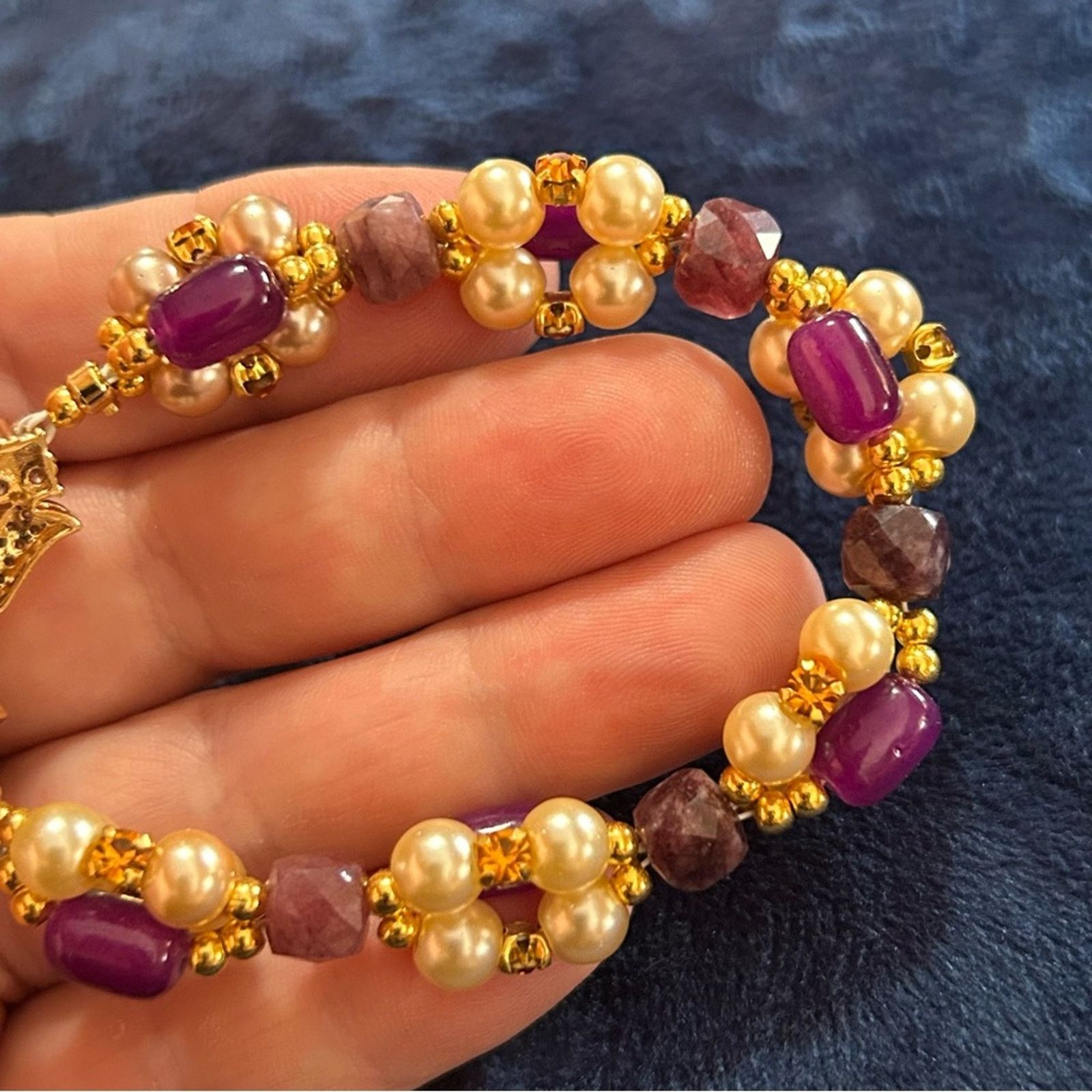 Handmade Handcrafted elegant glam twist faceted amethyst bracelet Size ONE SIZE - 7 Thumbnail