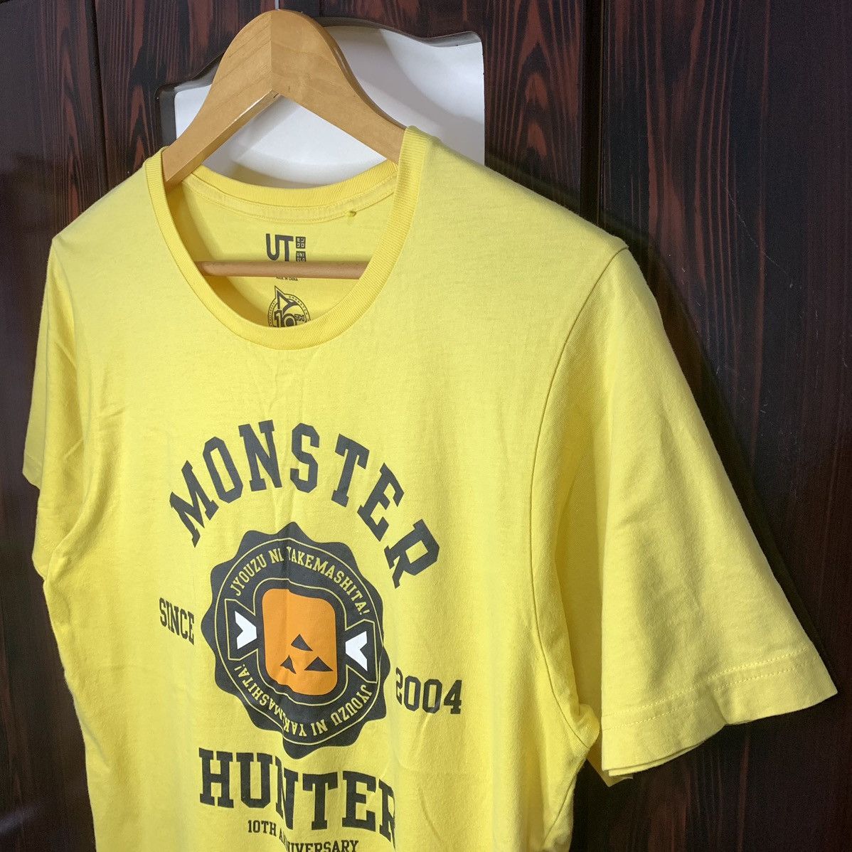 Anime × Japanese Brand × Vintage Vintage Uniqlo X Monster Hunter Anime T-shirt Size US M / EU 48-50 / 2 - 4 Thumbnail