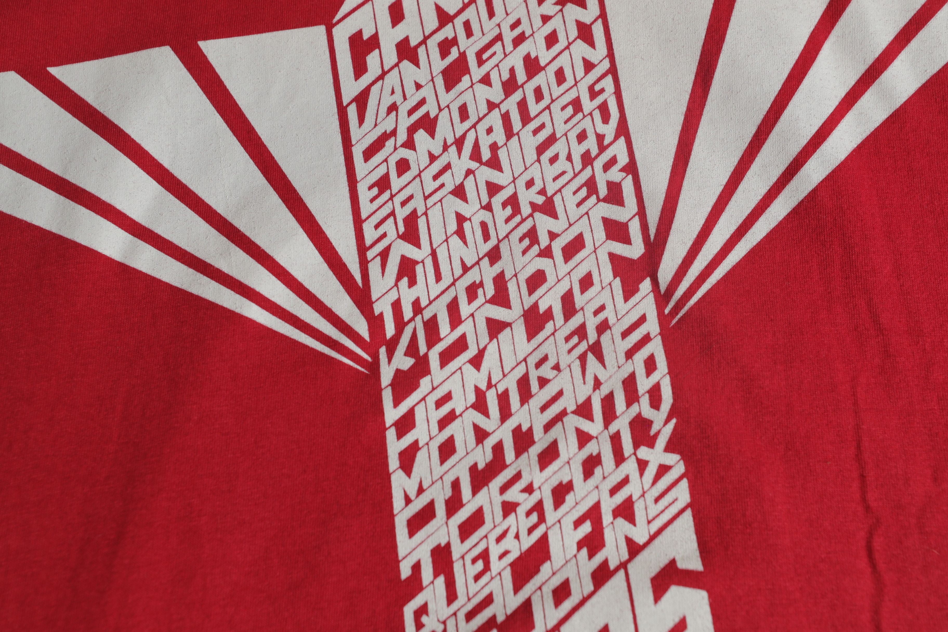 Band Tees × Vintage Pearl Jam Canada Tour Tee 2005 (XL) Size US XL / EU 56 / 4 - 7 Thumbnail