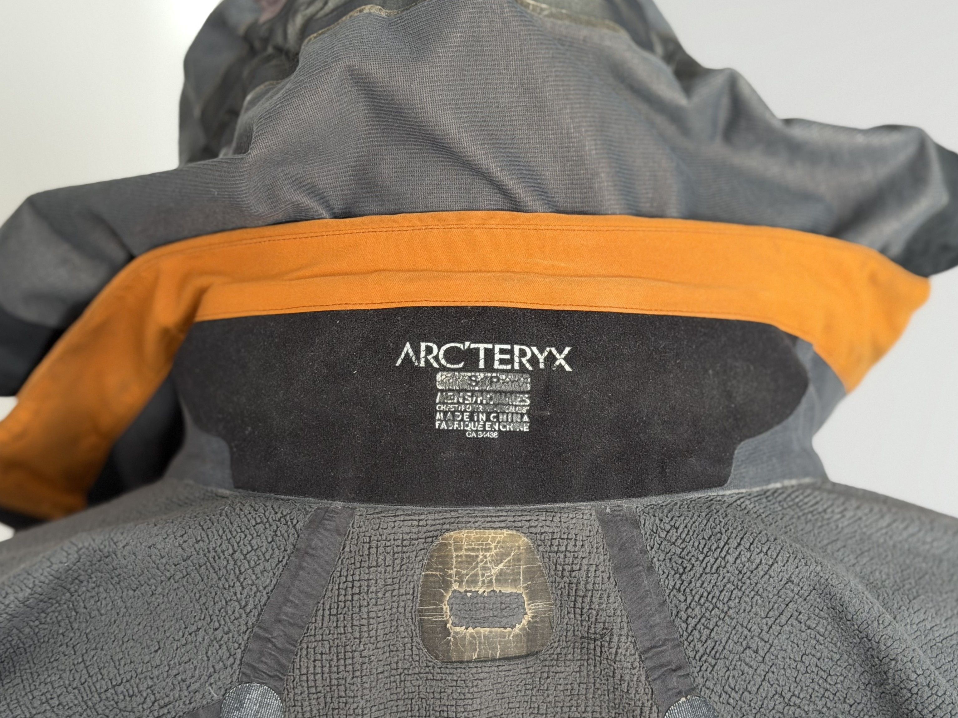 Arc'teryx ARC'TERYX Windstopper Yellow Hooded Jacket Outdoor Trekking Size US S / EU 44-46 / 1 - 16 Thumbnail