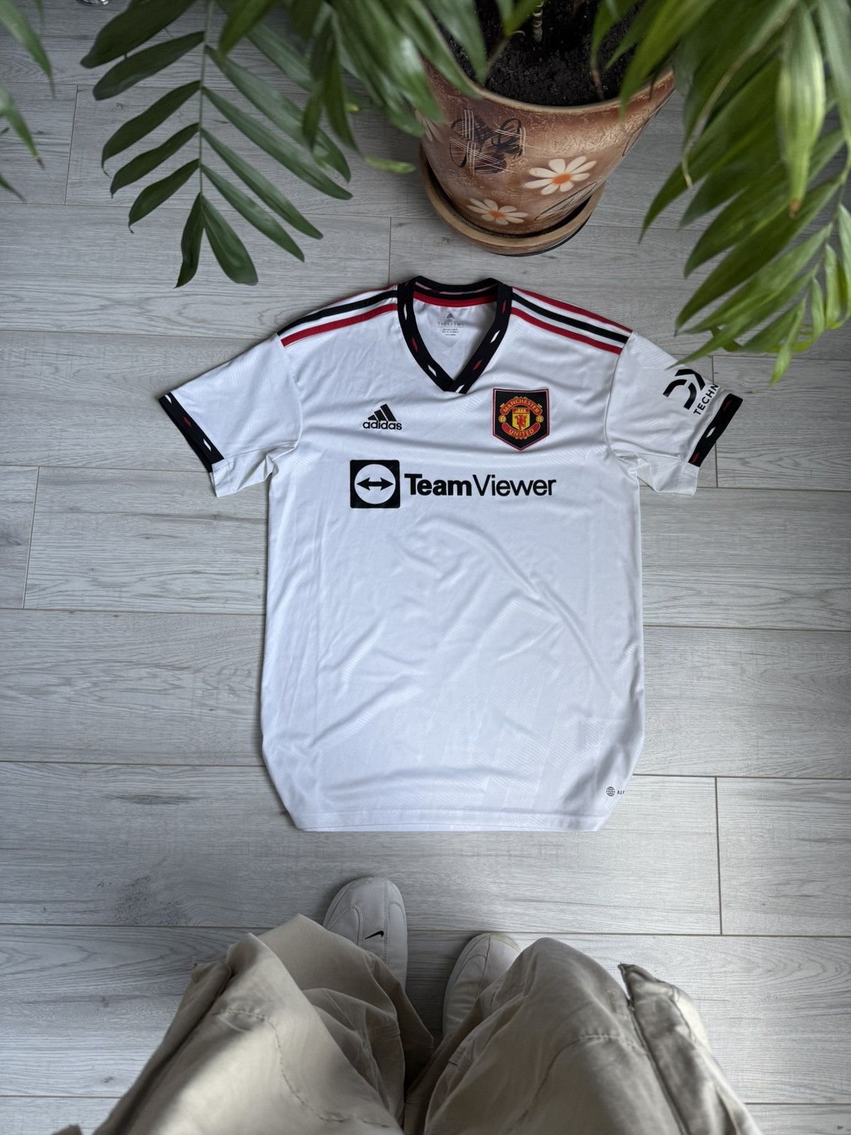 Adidas Manchester United Adidas Soccer Jersey shirt 2023 kit Size US M / EU 48-50 / 2 - 1 Thumbnail
