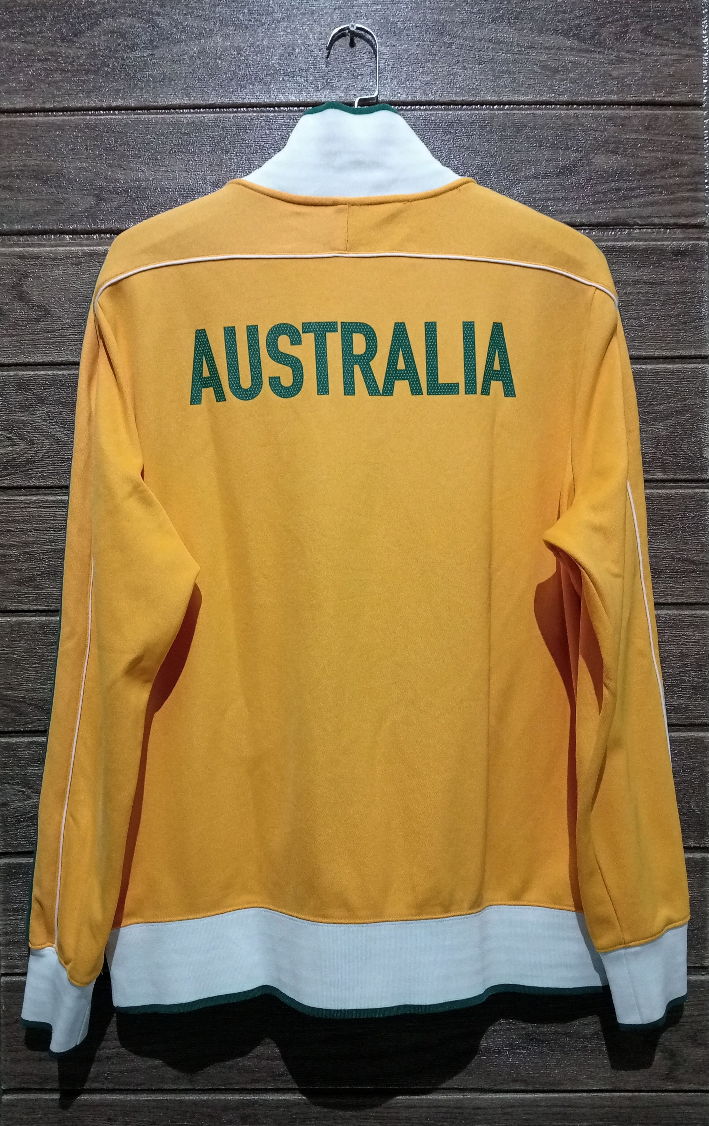 Nike Vintage Nike Australia Anthem Football Jacket Very Rare Size US XL / EU 56 / 4 - 2 Thumbnail