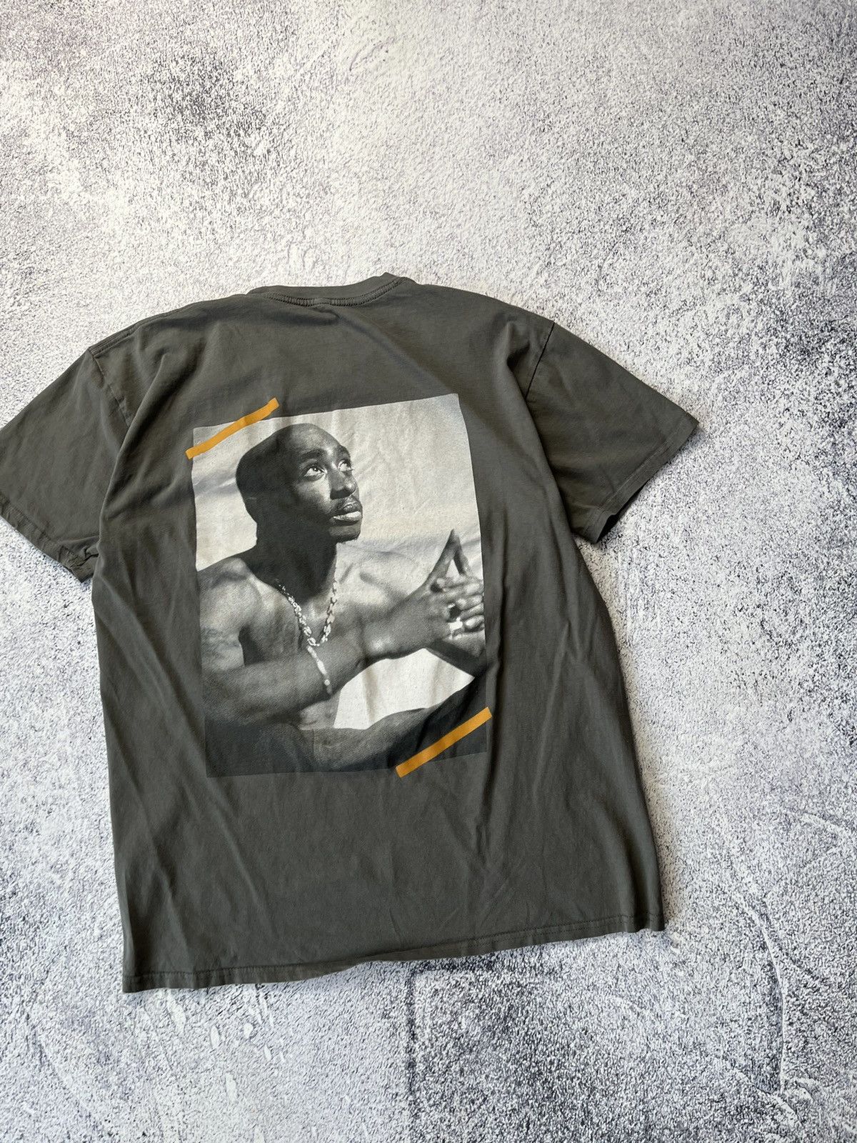 Band Tees Rare Mens 2Pac Vintage T-Shirt Size S Y2K Size US S / EU 44-46 / 1 - 11 Thumbnail