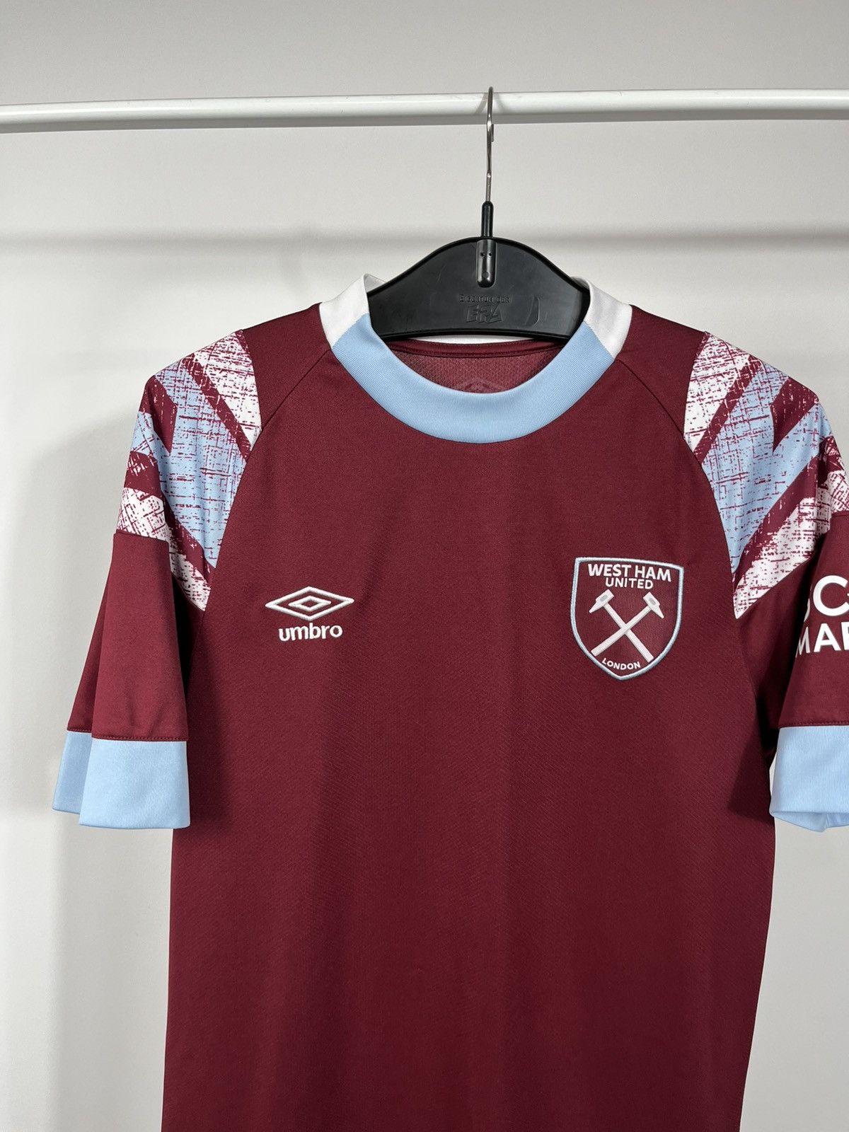 Umbro West Ham United Umbro Home Jersey 2022/23 Soccer Shirt S Size US S / EU 44-46 / 1 - 2 Thumbnail