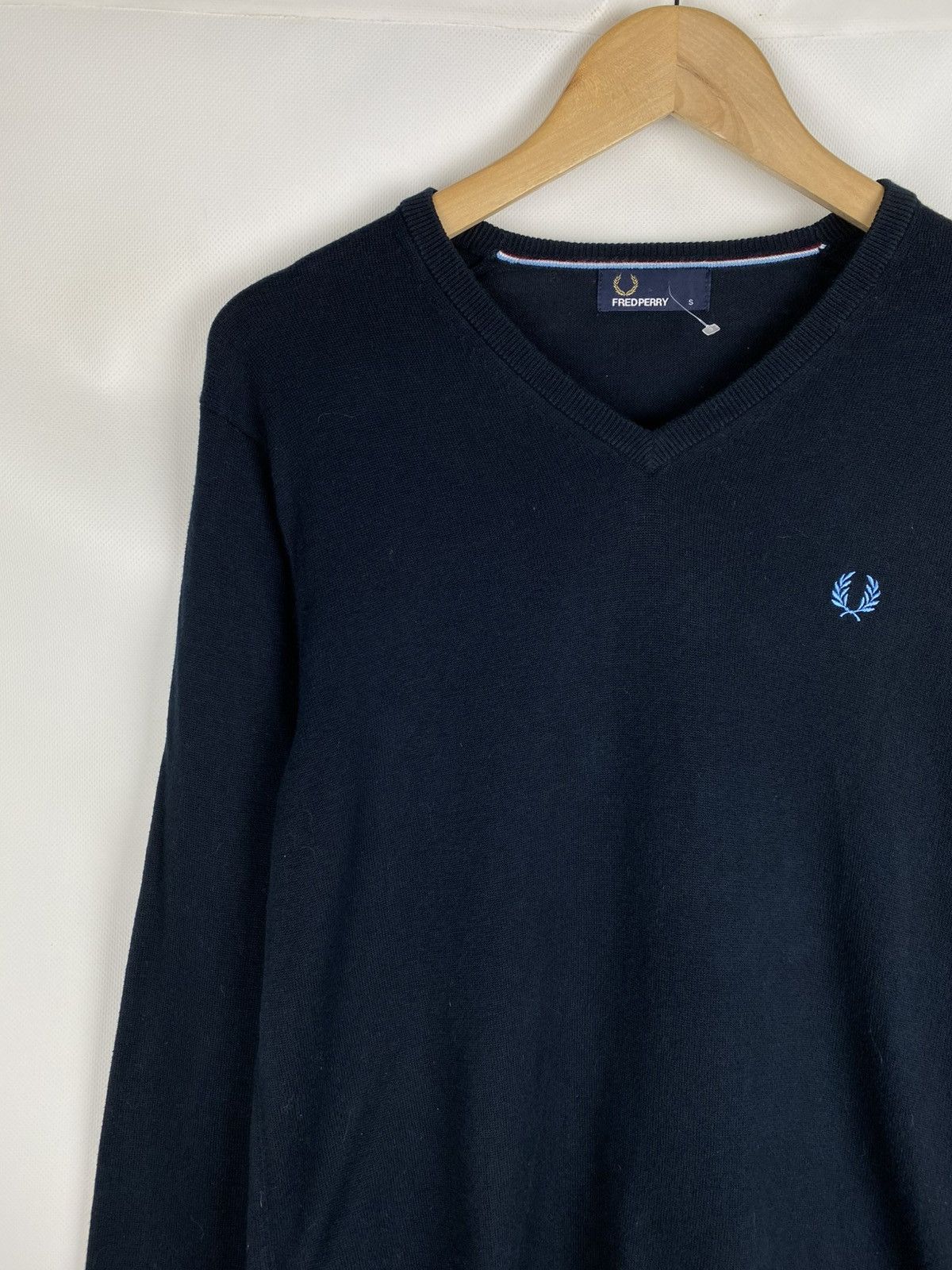 Fred Perry Fred Perry men’s v-neck cotton sweater pullover size S Size US S / EU 44-46 / 1 - 4 Thumbnail