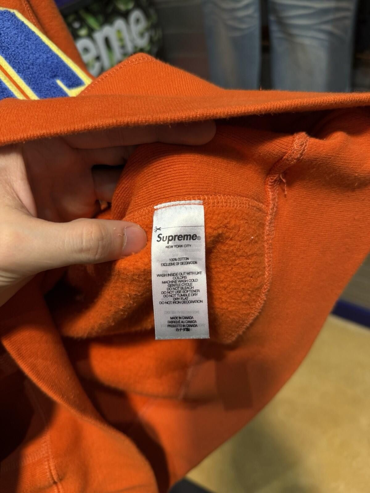 Supreme Supreme Crew Neck Sweatshirt Orange Knicks NYC Medium Size US M / EU 48-50 / 2 - 10 Thumbnail
