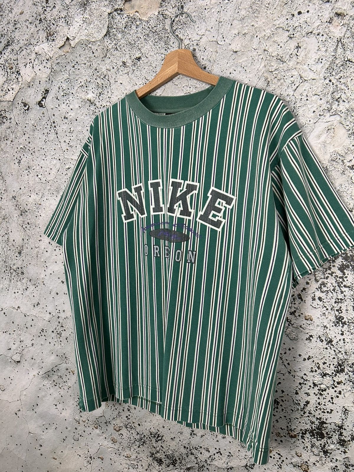 Nike Vintage Nike Stripe 90s Green Tee Archive Rare Sport Hype Size US M / EU 48-50 / 2 - 2 Thumbnail