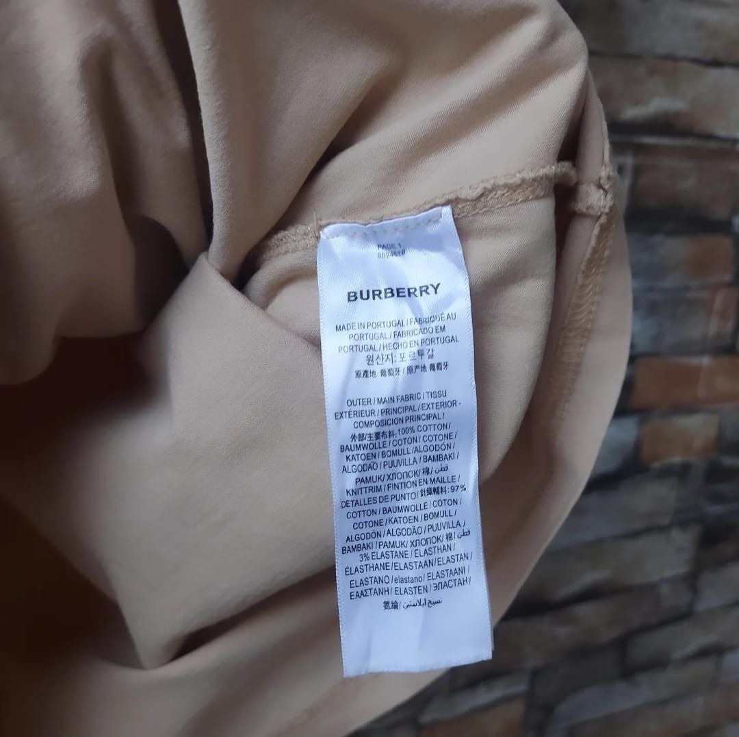 Burberry BURBERRY TSHIRT Size US L / EU 52-54 / 3 - 8 Thumbnail