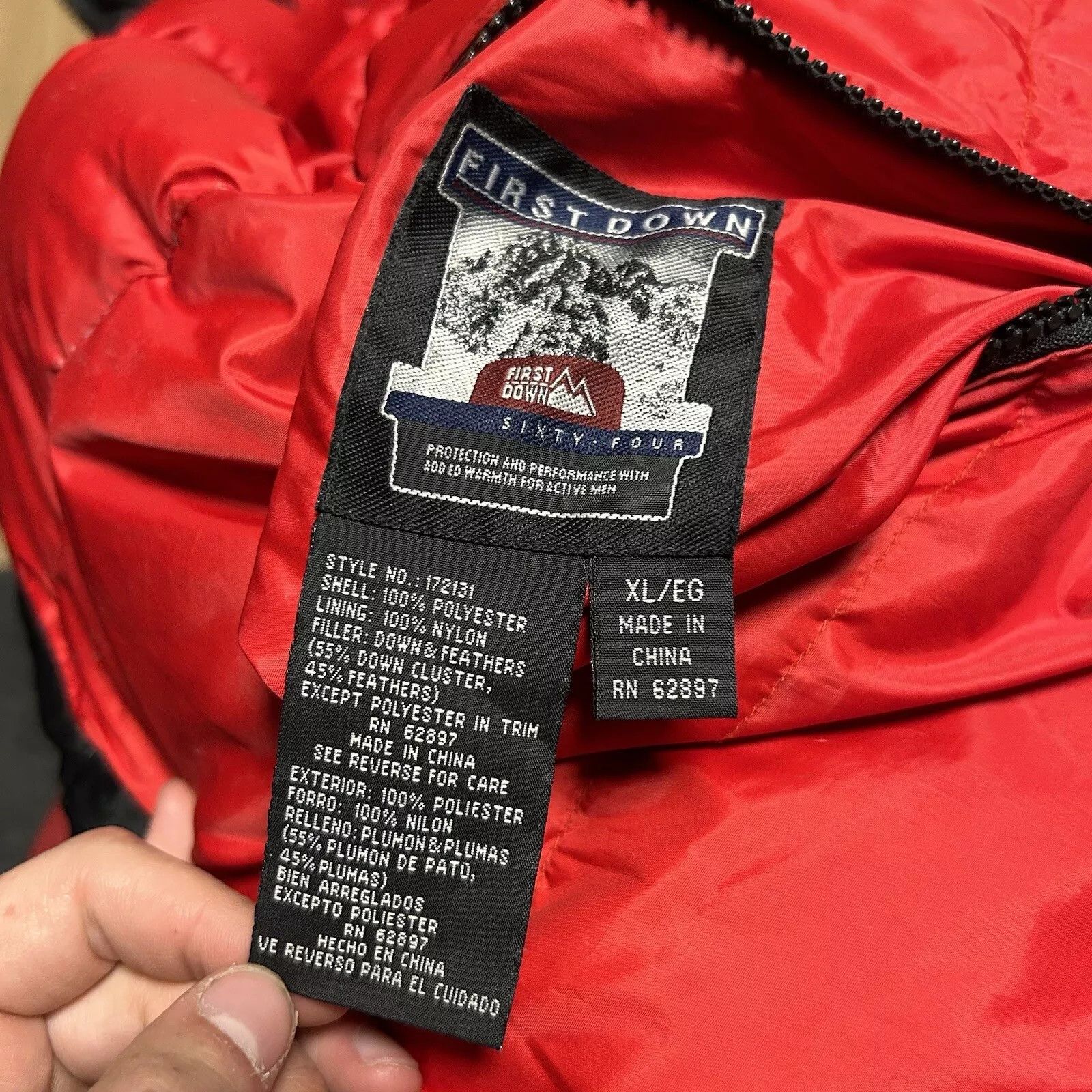 Vintage Vintage First Down Puffer Jacket Men XL Black Red Size US XL / EU 56 / 4 - 6 Thumbnail