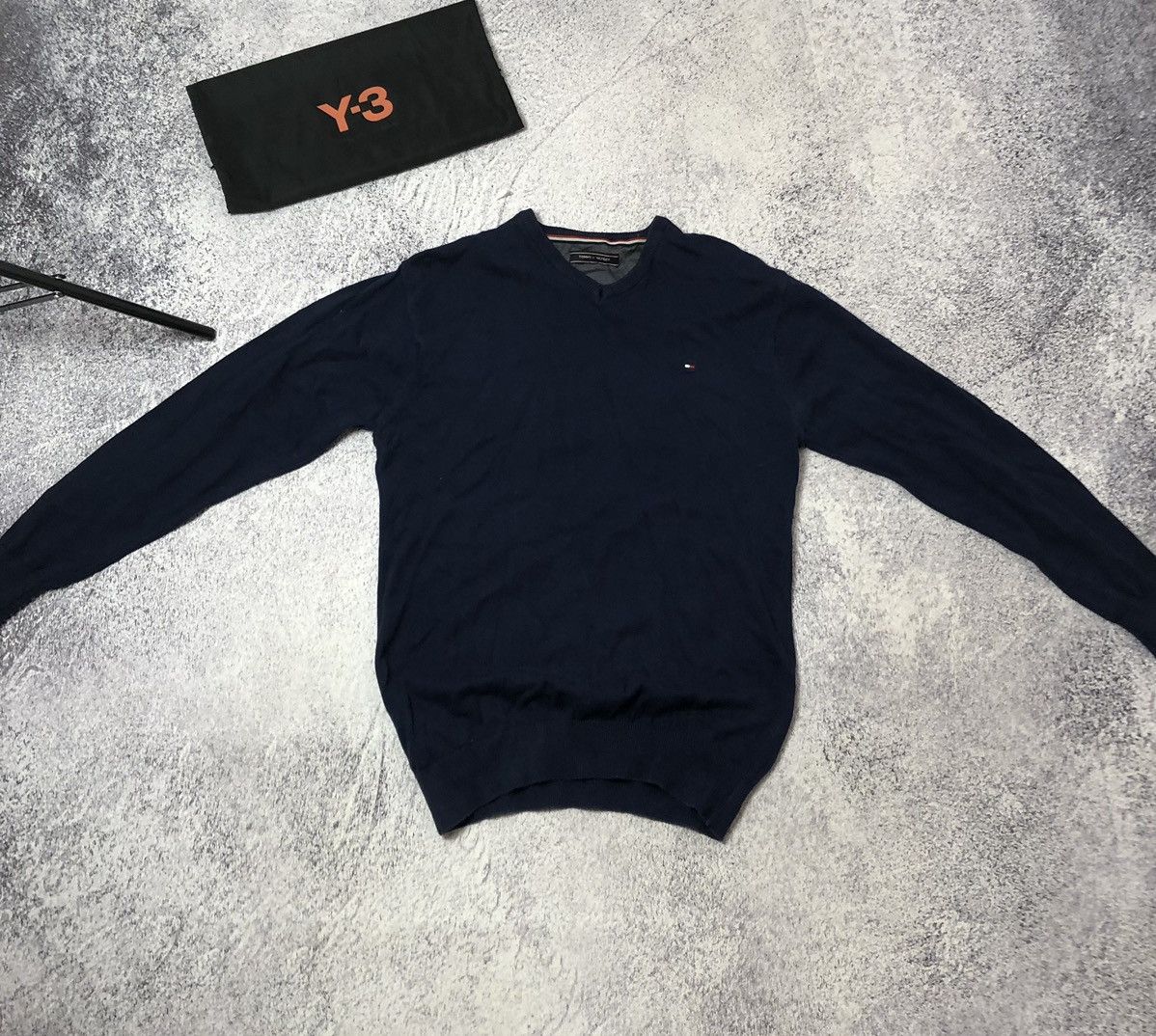 Tommy Hilfiger Vintage men’s sweater Tommy Hilfiger Size US XL / EU 56 / 4 - 1 Thumbnail