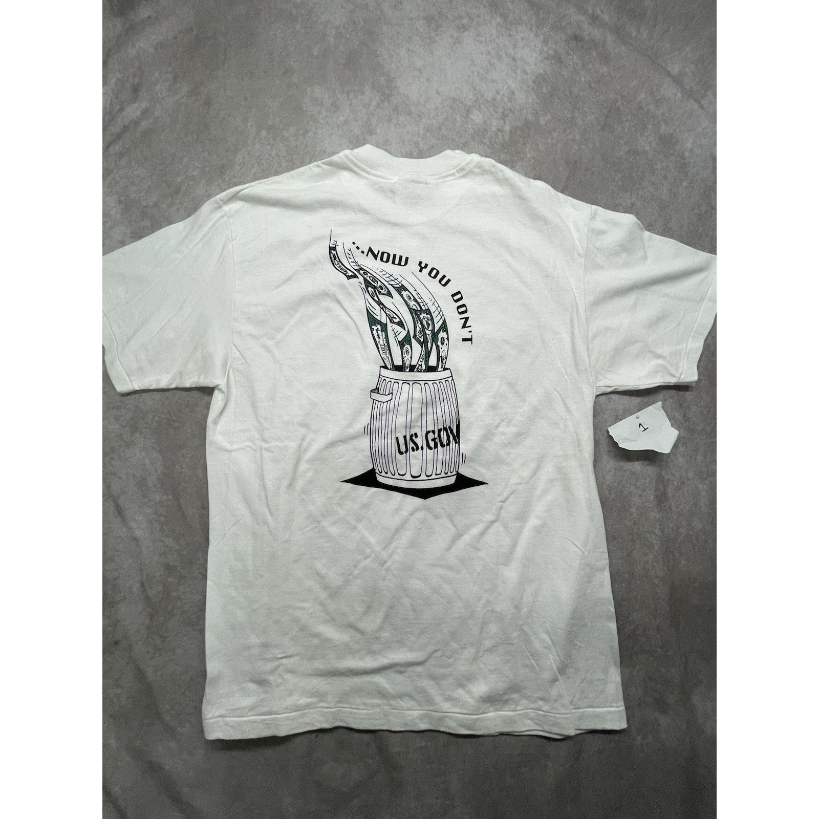 Hanes Vtg 90s US Gov Money Trash Can T-Shirt L Hanes Beefy-T Made Size US L / EU 52-54 / 3 - 6 Thumbnail