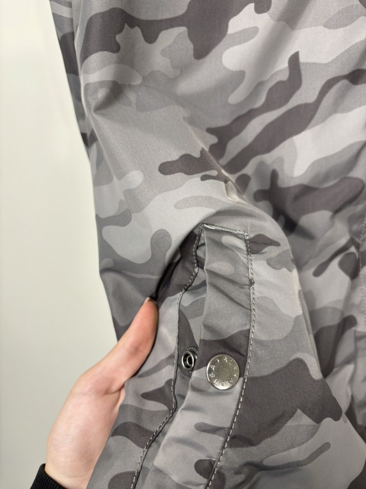 Alpha Industries Vintage Alpha Industries Gray Camo Hype Bomber Jacket Size US L / EU 52-54 / 3 - 11 Thumbnail