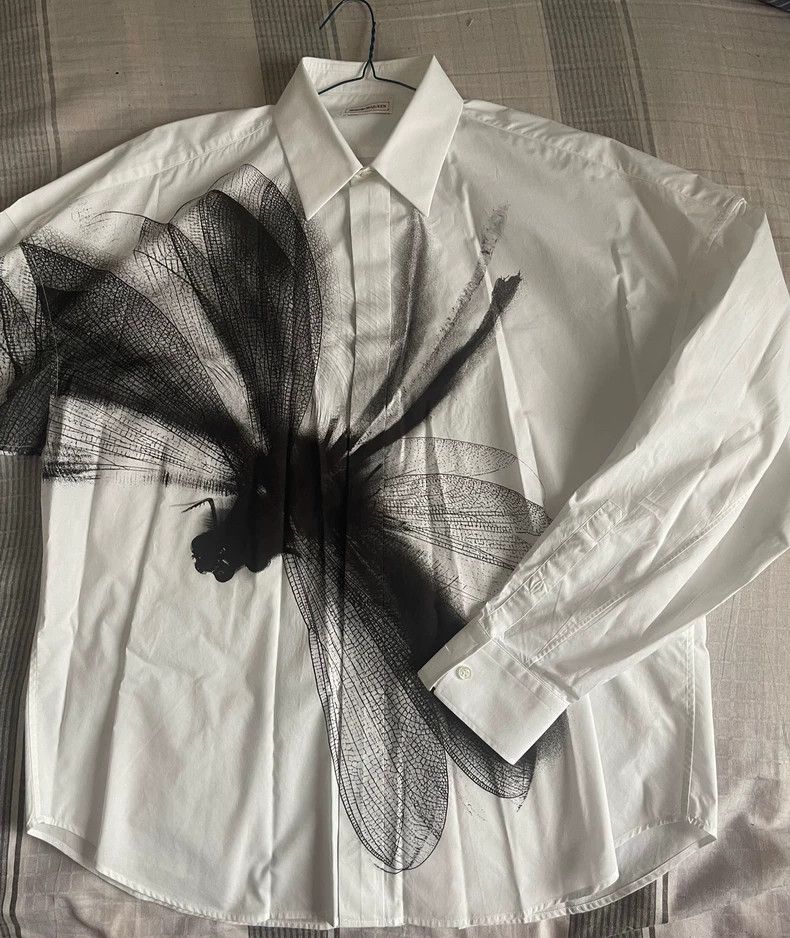 Alexander McQueen Alexander McQUEEN Dragonfly printed shirt, white. The fabri Size L / US 10 / IT 46 - 1 Thumbnail