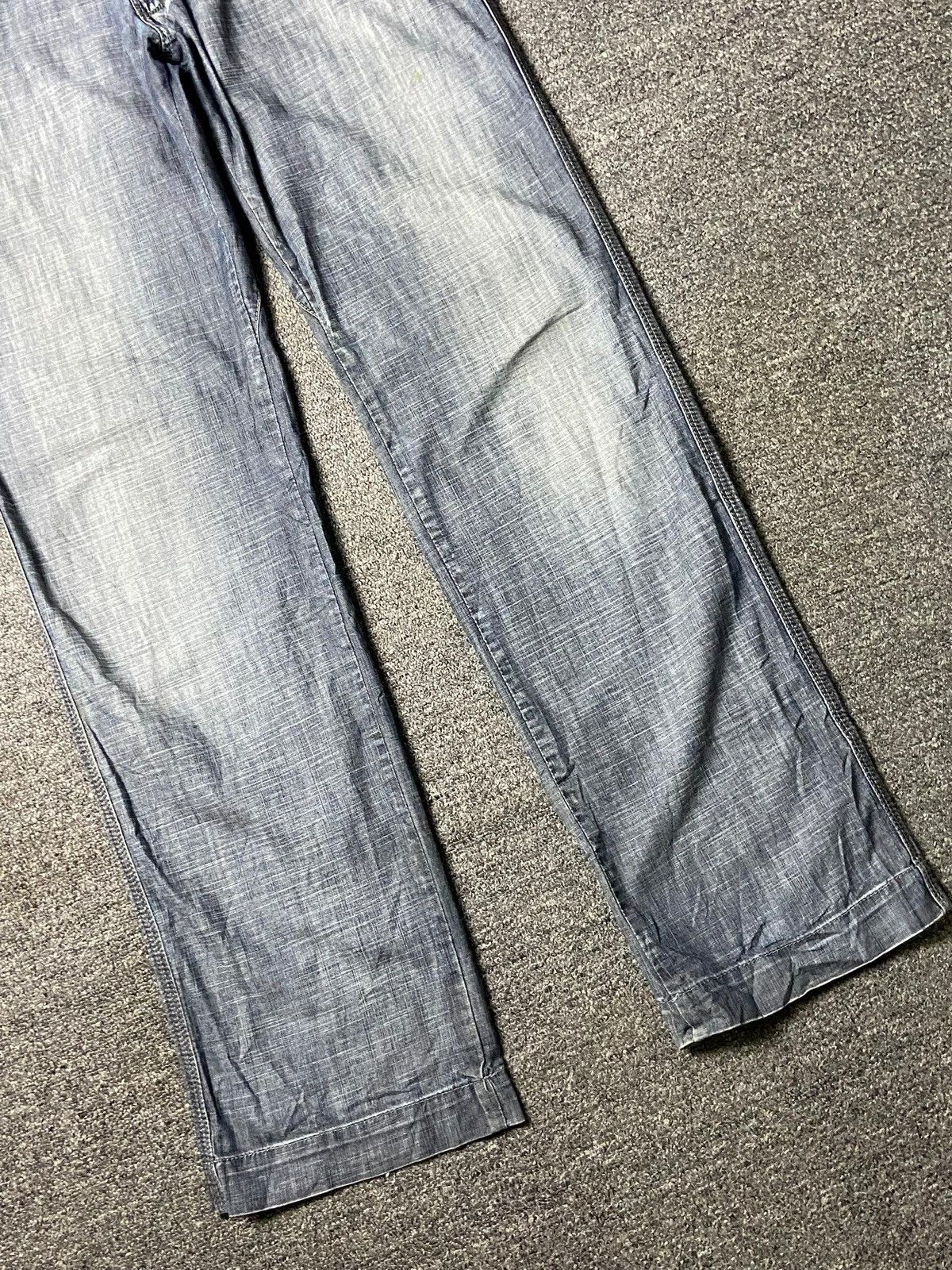 Diesel Vintage DIESEL Only The Brave Straight Cut Jeans (142) Size US 33 - 11 Thumbnail