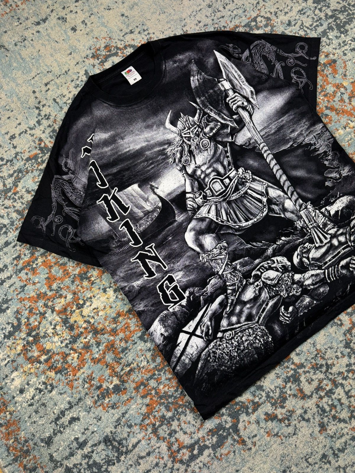 Vintage Vintage 00s crazy Viking all over print tee Size US XL / EU 56 / 4 - 3 Thumbnail