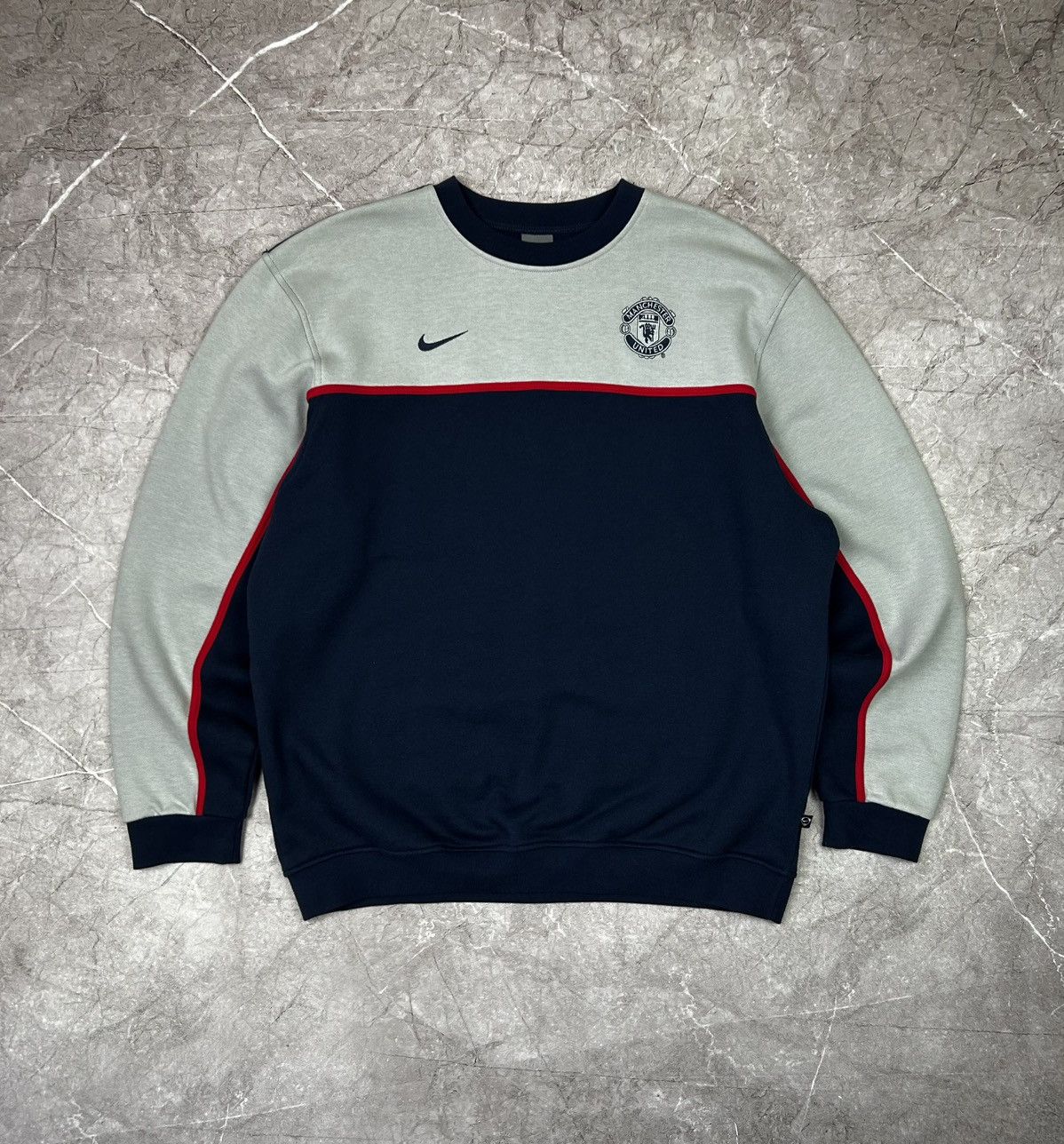 Nike Vintage Nike Manchester United Sweatshirt Size Xl Size US XL / EU 56 / 4 - 1 Thumbnail
