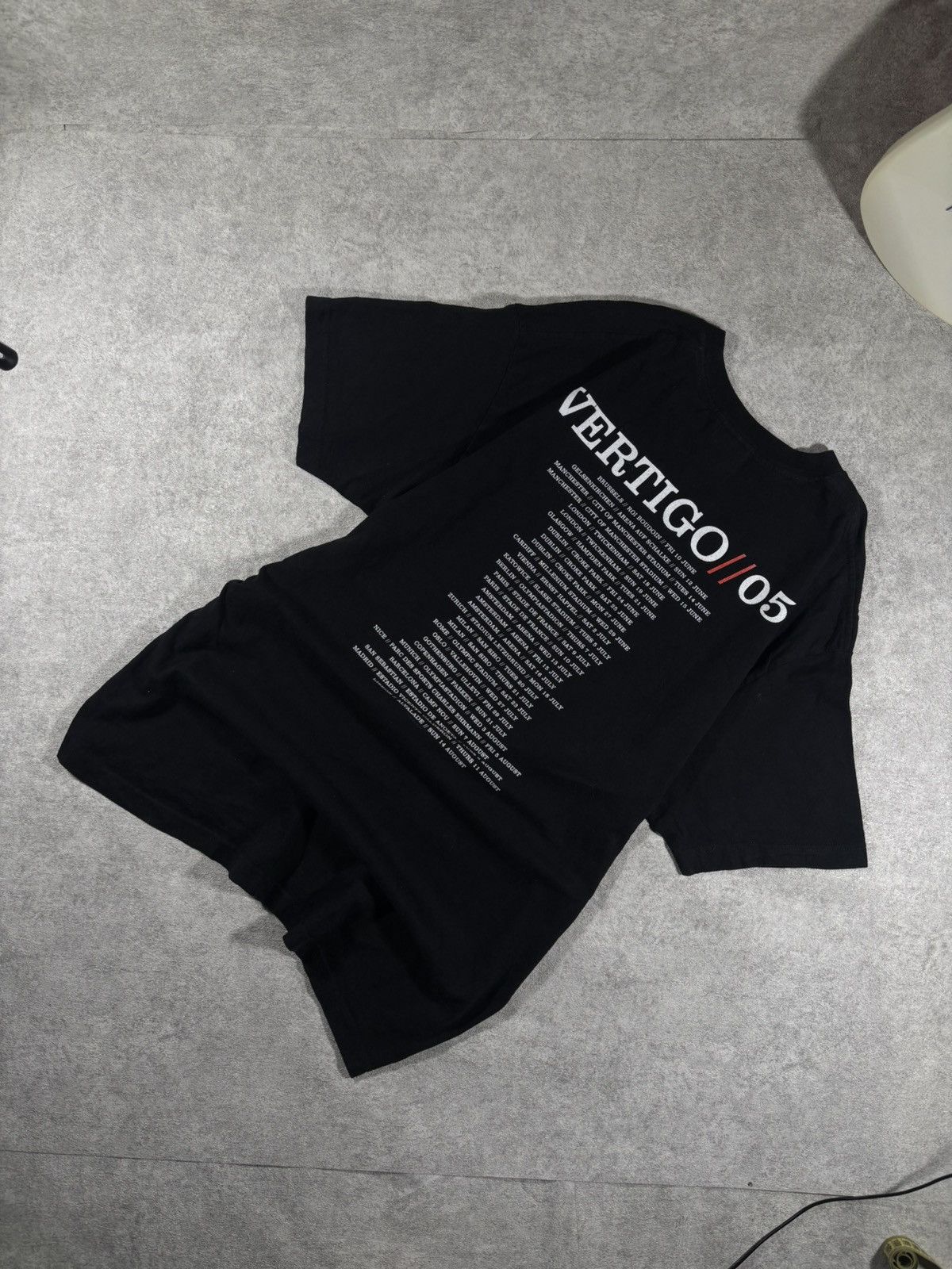 Band Tees Vertigo 2005 tour made in USA Size US XL / EU 56 / 4 - 2 Thumbnail