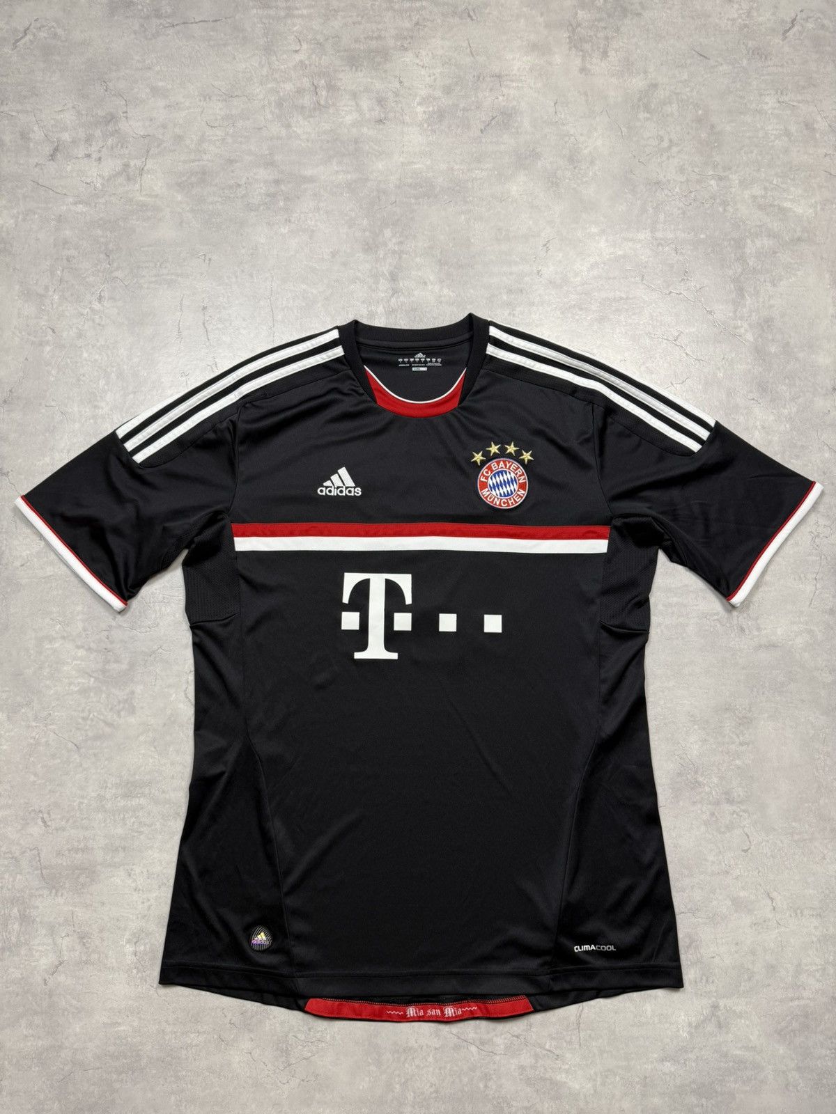 Adidas Adidas Bayern Munchen 2011 #BOATENG 17 Size US L / EU 52-54 / 3 - 1 Thumbnail