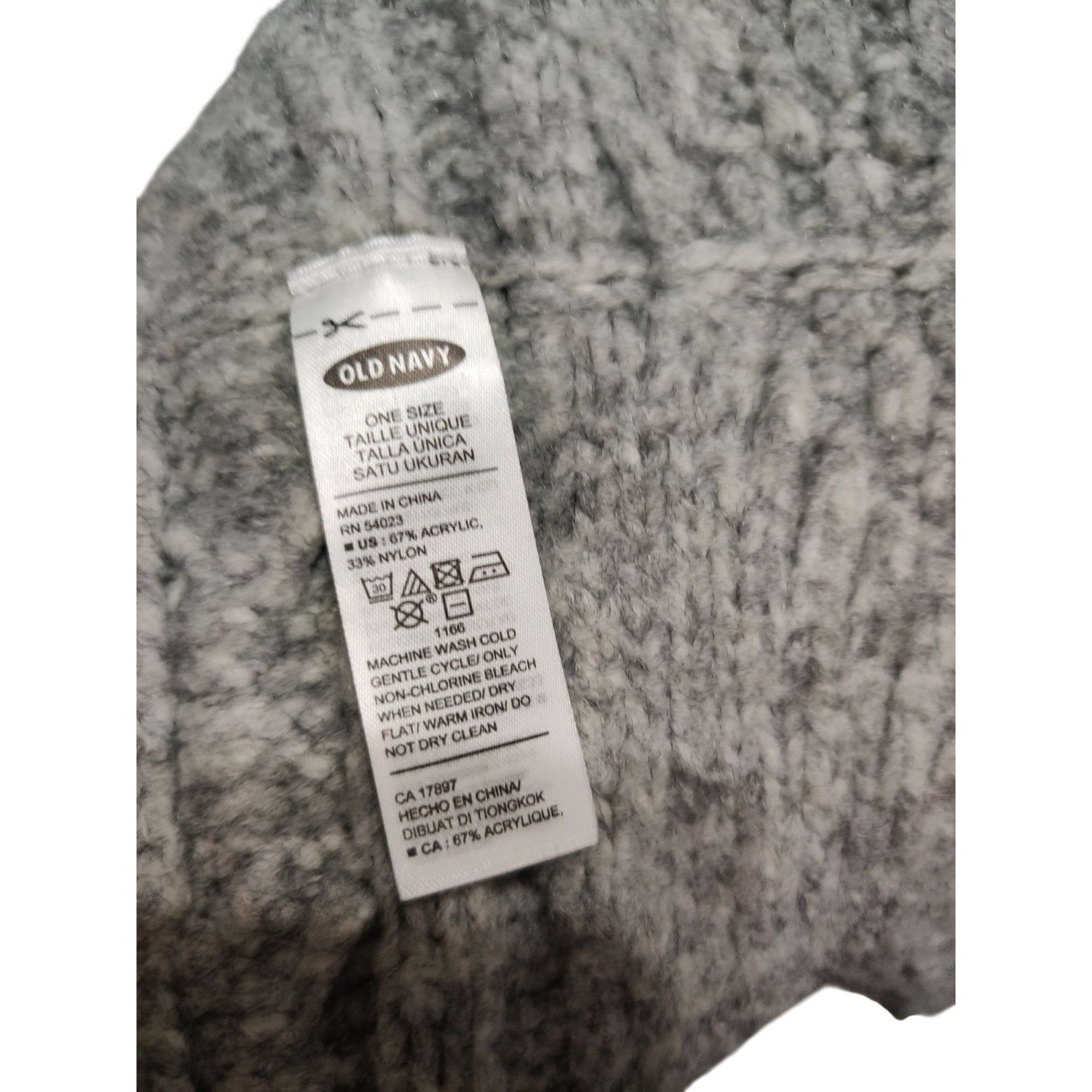 Old Navy Old Navy Gray Cable Knit Infinity Scarf Cozy Chunky Soft War Size ONE SIZE - 6 Thumbnail