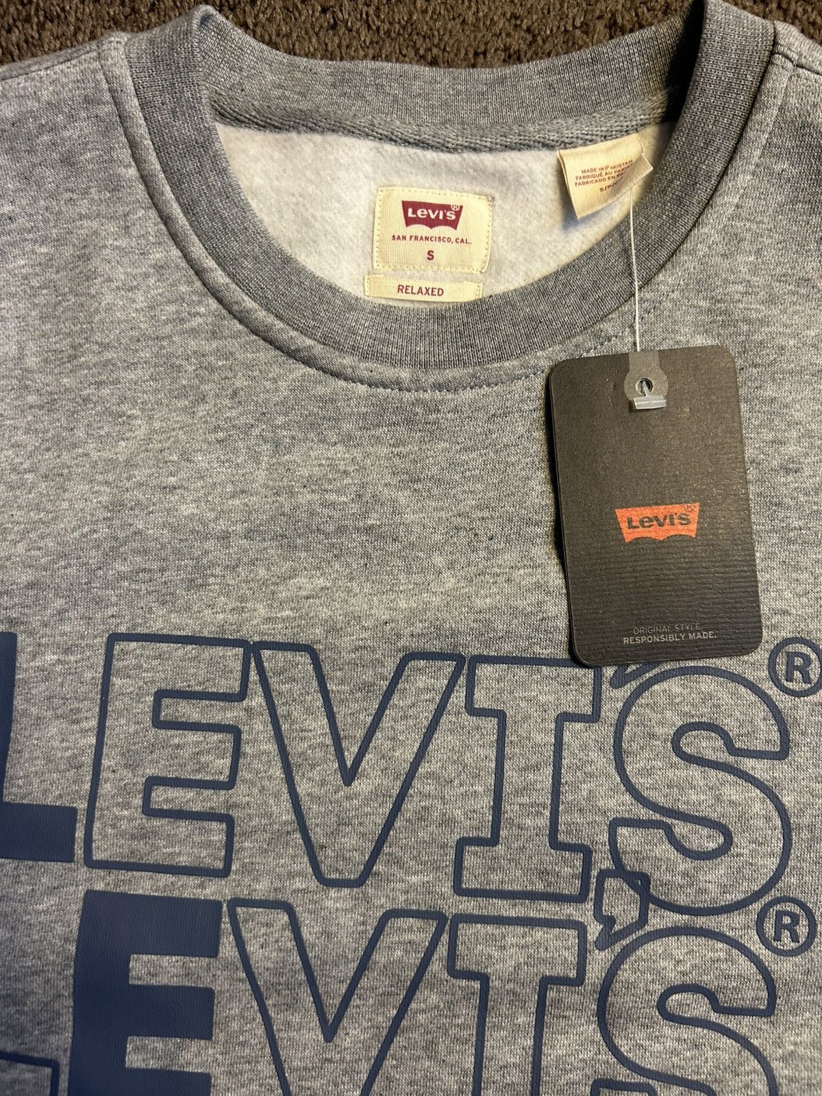Levi's Levi’s Men's Relaxed-Fit Logo Crewneck Sweatshirt Size US S / EU 44-46 / 1 - 3 Thumbnail