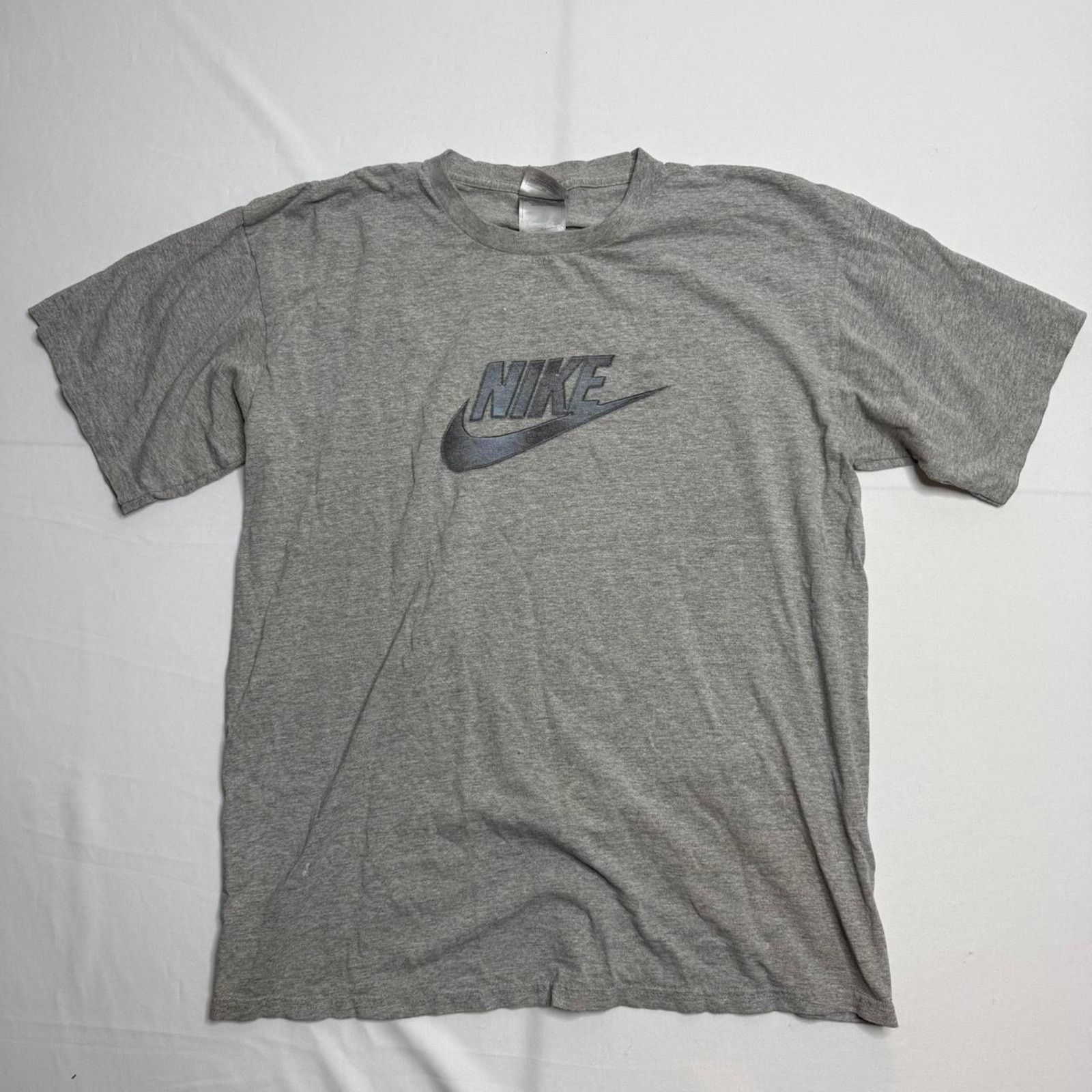 Nike Vintage Nike Grey Logo Tee Size Large Size US L / EU 52-54 / 3 - 1 Thumbnail