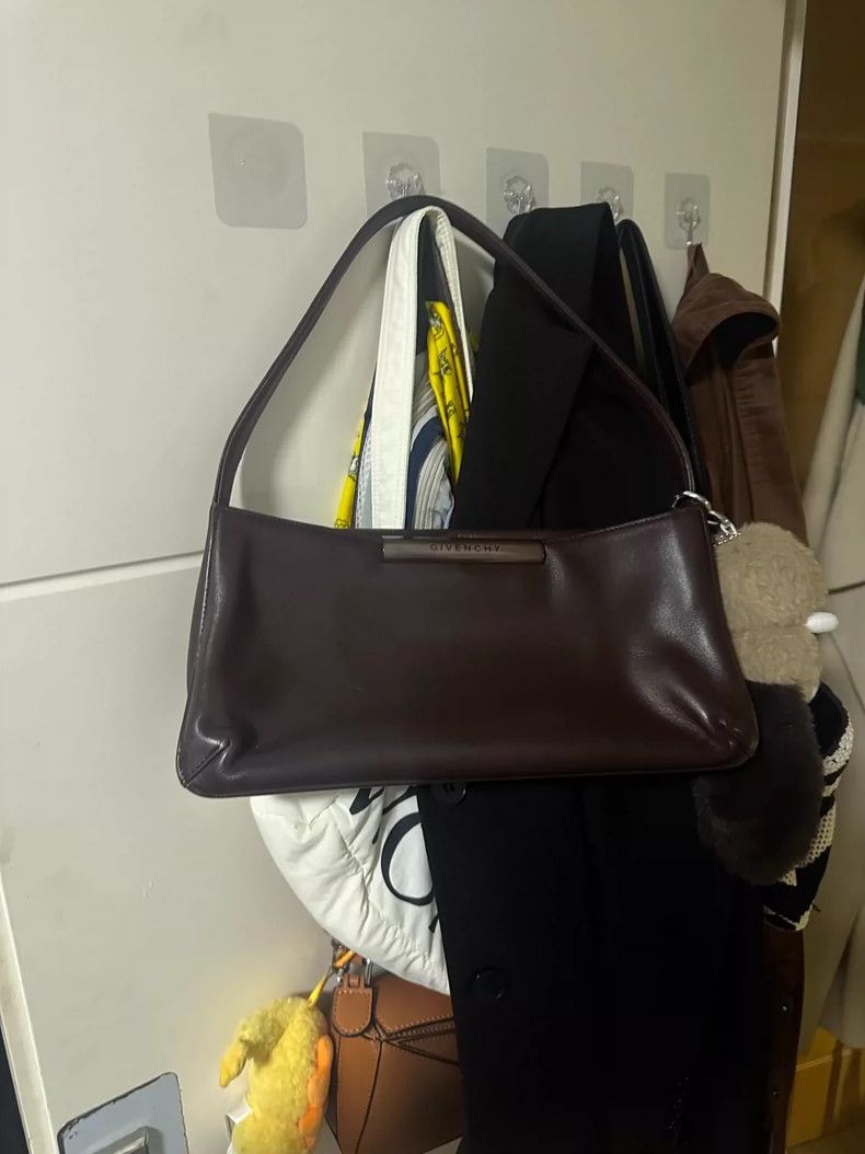 Givenchy Givenchy Number Seven Handheld Shoulder Bag Extremely Rare Size ONE SIZE - 2 Thumbnail