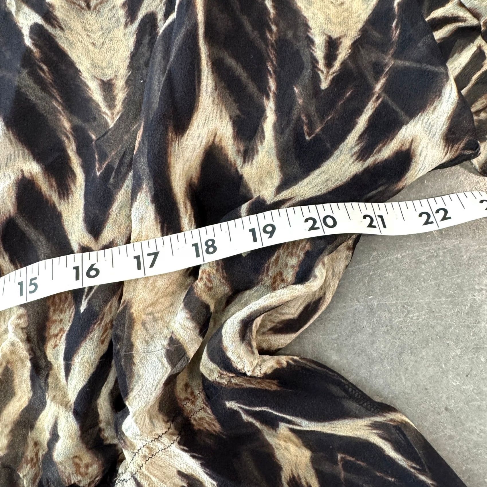 Vintage VINTAGE Saks Fifth Ave Sheer Animal Blouse Black Tan Stripes M Women Blouse Size M / US 6-8 / IT 42-44 - 4 Thumbnail
