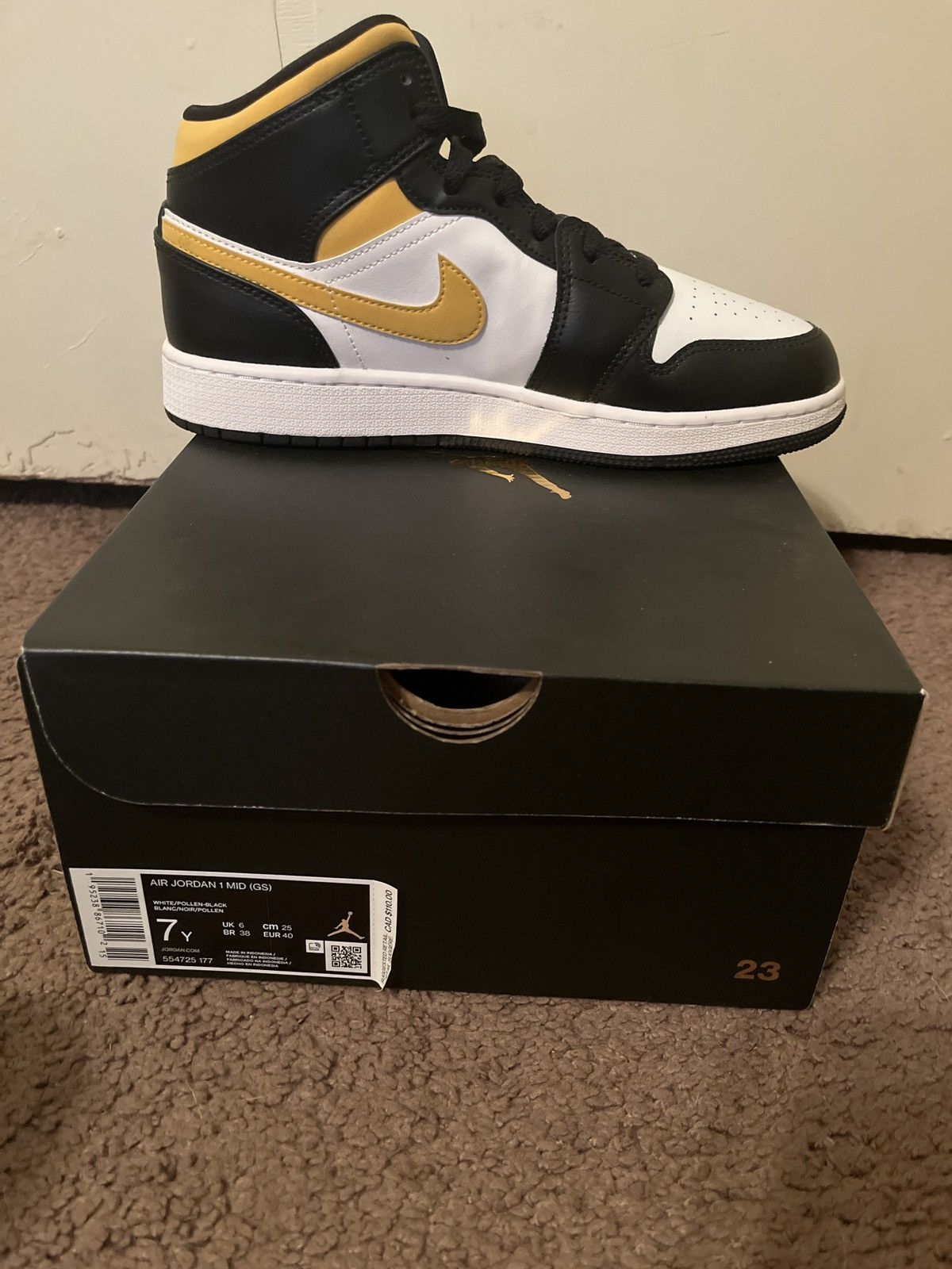 Jordan Brand × Nike Jordan 1 mid ‘pollen’ Size US 7 / EU 40 - 6 Thumbnail