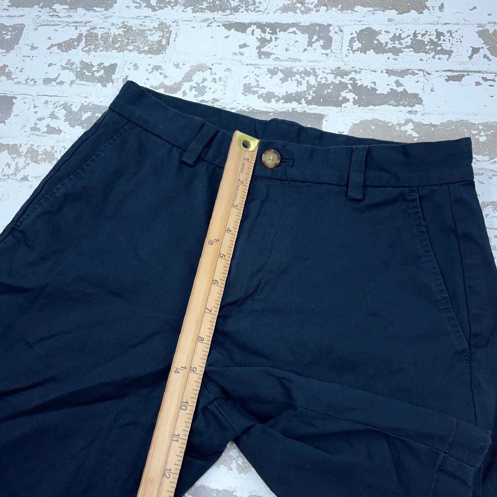 Vineyard Vines Vineyard Vines Shorts Men 28 Navy Blue Chino Flat Front Dark Preppy Whale Shep Surf Beach Classic Modern 90s Mens Size US 28 / EU 44 - 7 Thumbnail