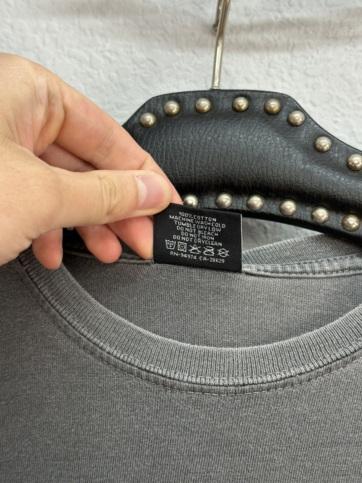 Stussy × Vintage Vintage Y2K Stussy Distressed Gray Tee T-shirt Size US M / EU 48-50 / 2 - 5 Thumbnail