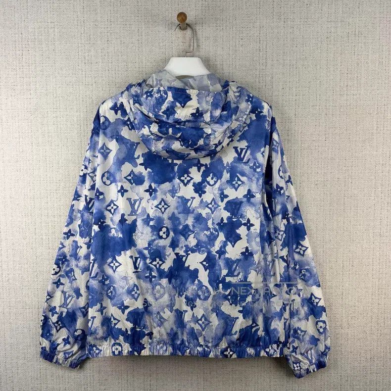 Louis Vuitton Louis Vuitton Ink Logo Printed Hooded Jacket Size US L / EU 52-54 / 3 - 3 Thumbnail